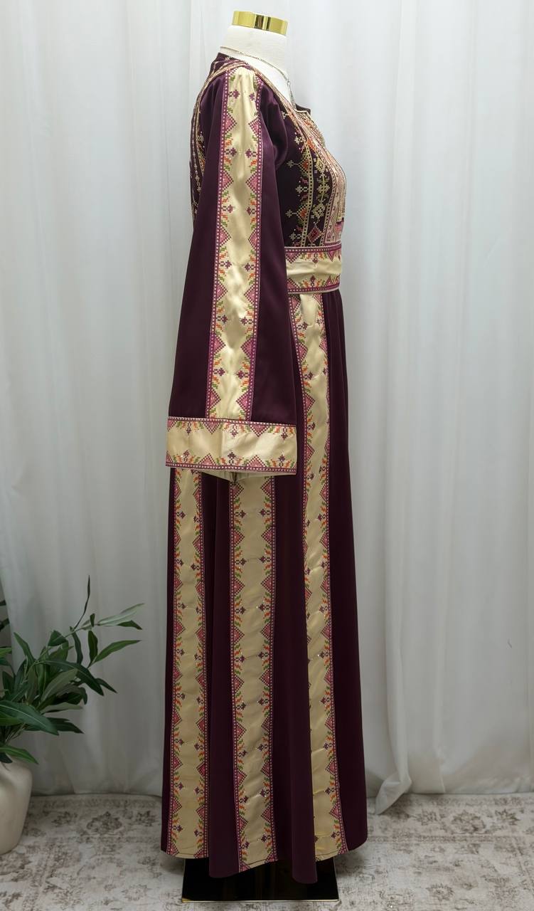Four-Panel Embroidered Satin Thobe