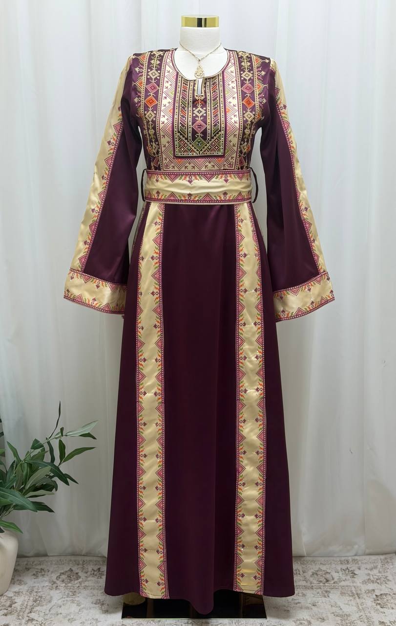 Four-Panel Embroidered Satin Thobe
