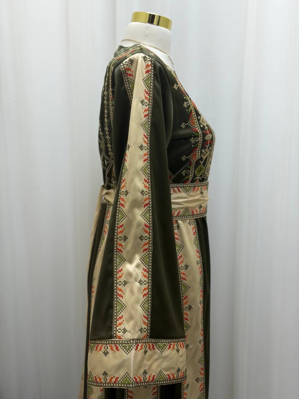 Four-Panel Embroidered Satin Thobe