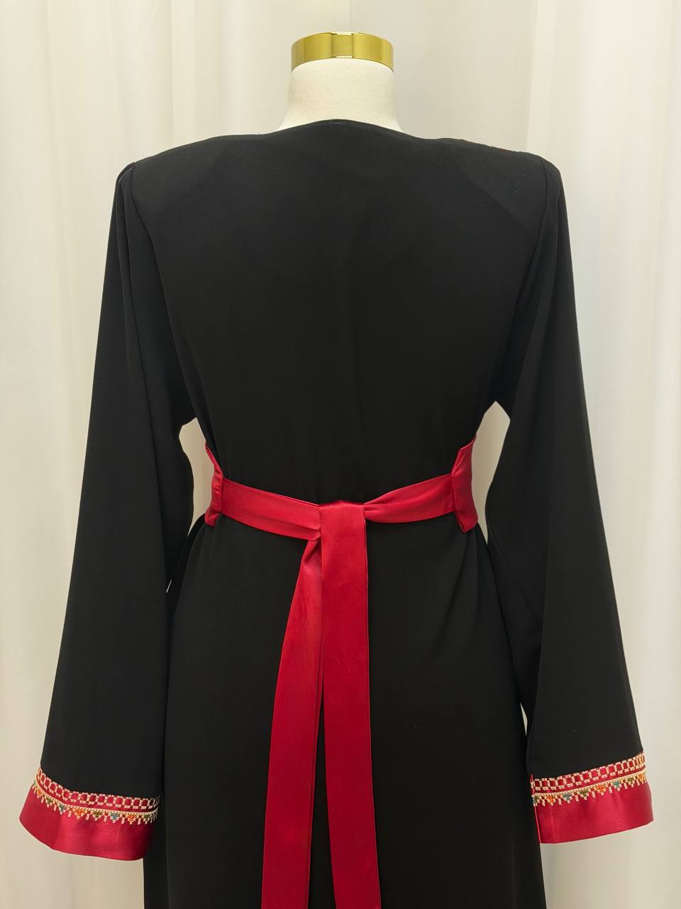 Rania Embroidered Thobe