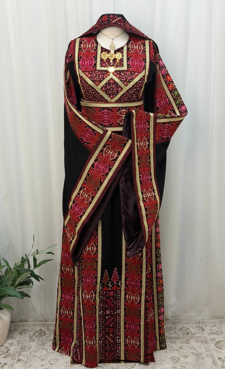Nesreen Embroidered Thobe