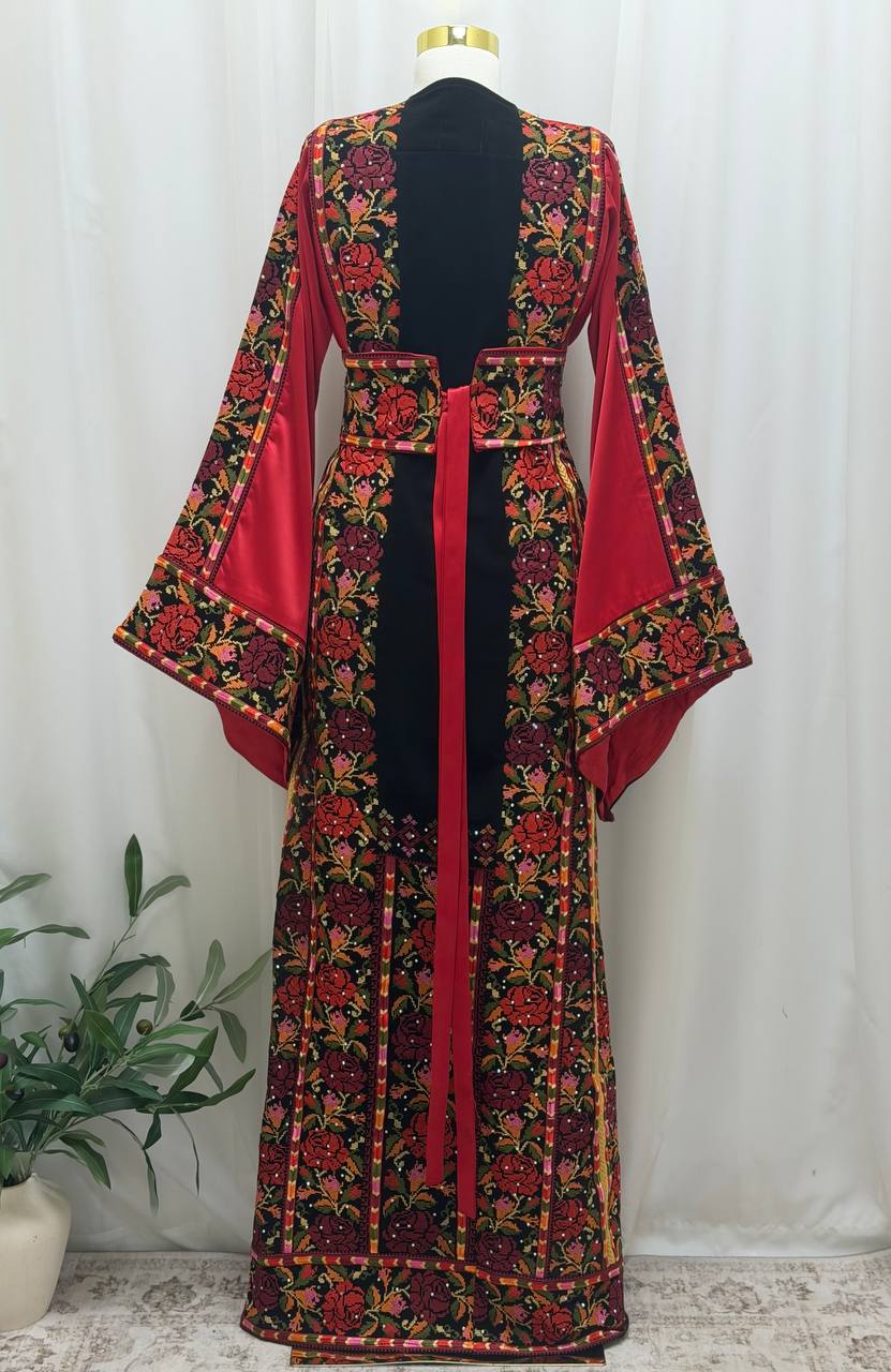 Jouri – Palestinian Floral Embroidered Thobe