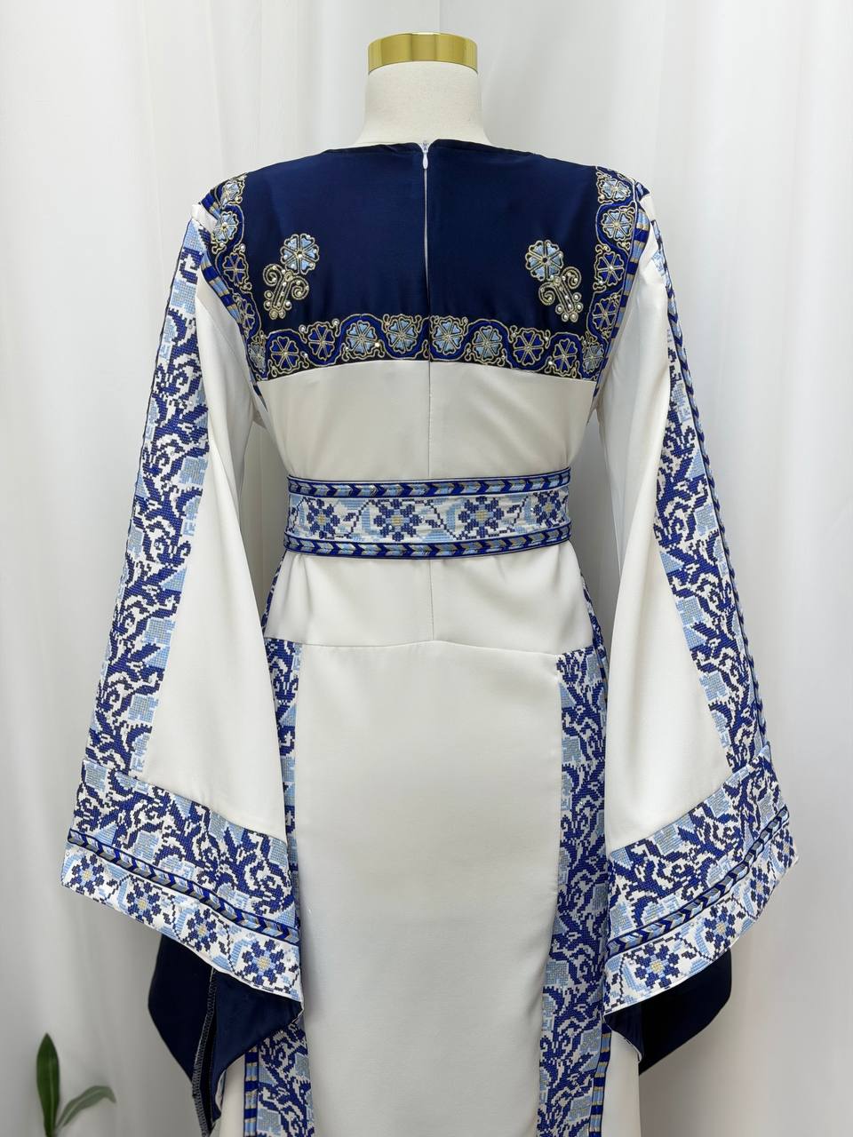 Areej – Palestinian Embroidered Thobe with Matching Belt & Shawl