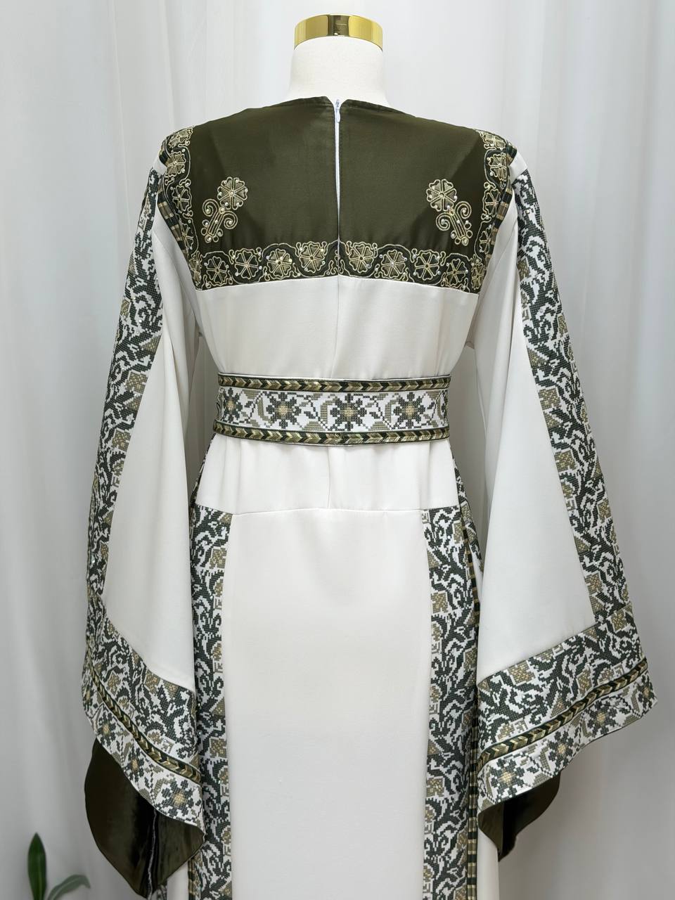 Mayyas – Palestinian Embroidered Thobe with Belt & Shawl