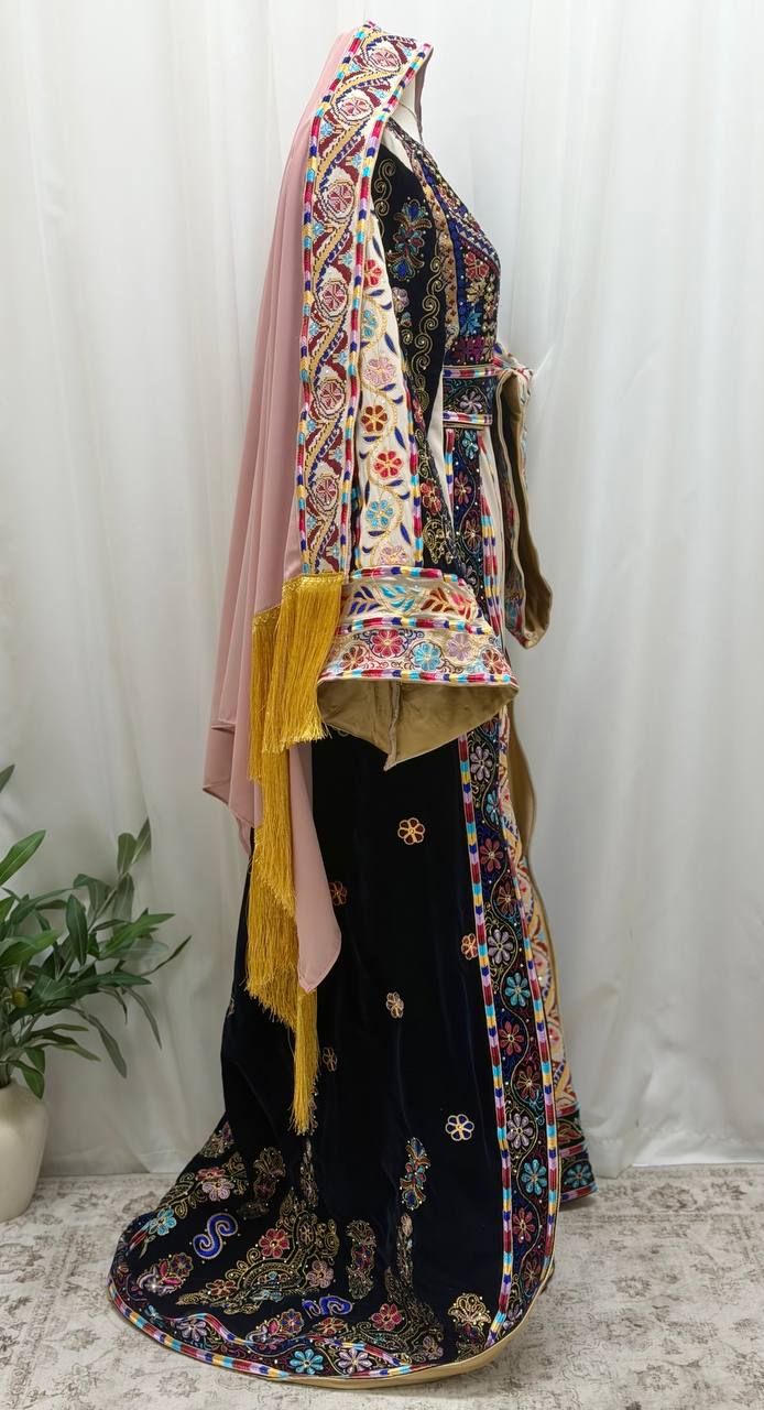 Malika – Luxury Palestinian Embroidered 4-Piece Thobe Set