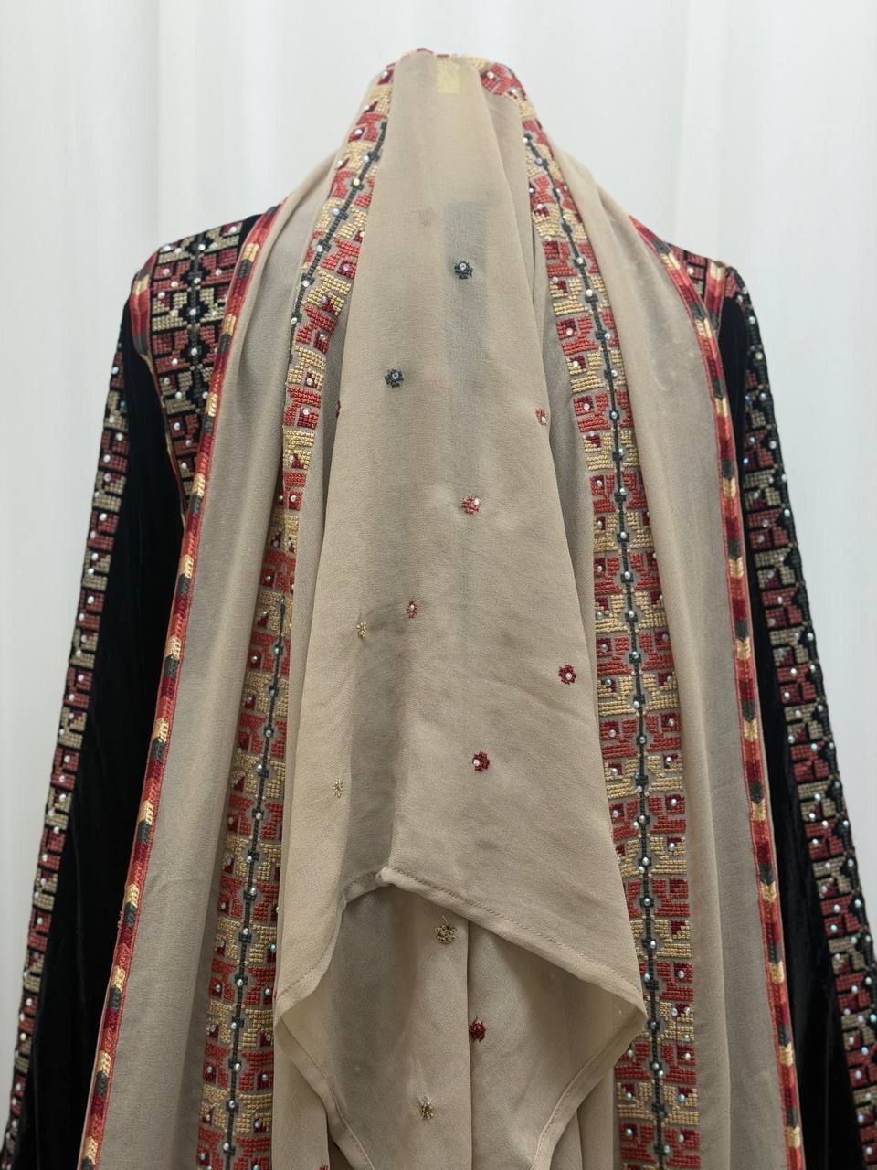 Palestinian Embroidered Velvet Thobe Set