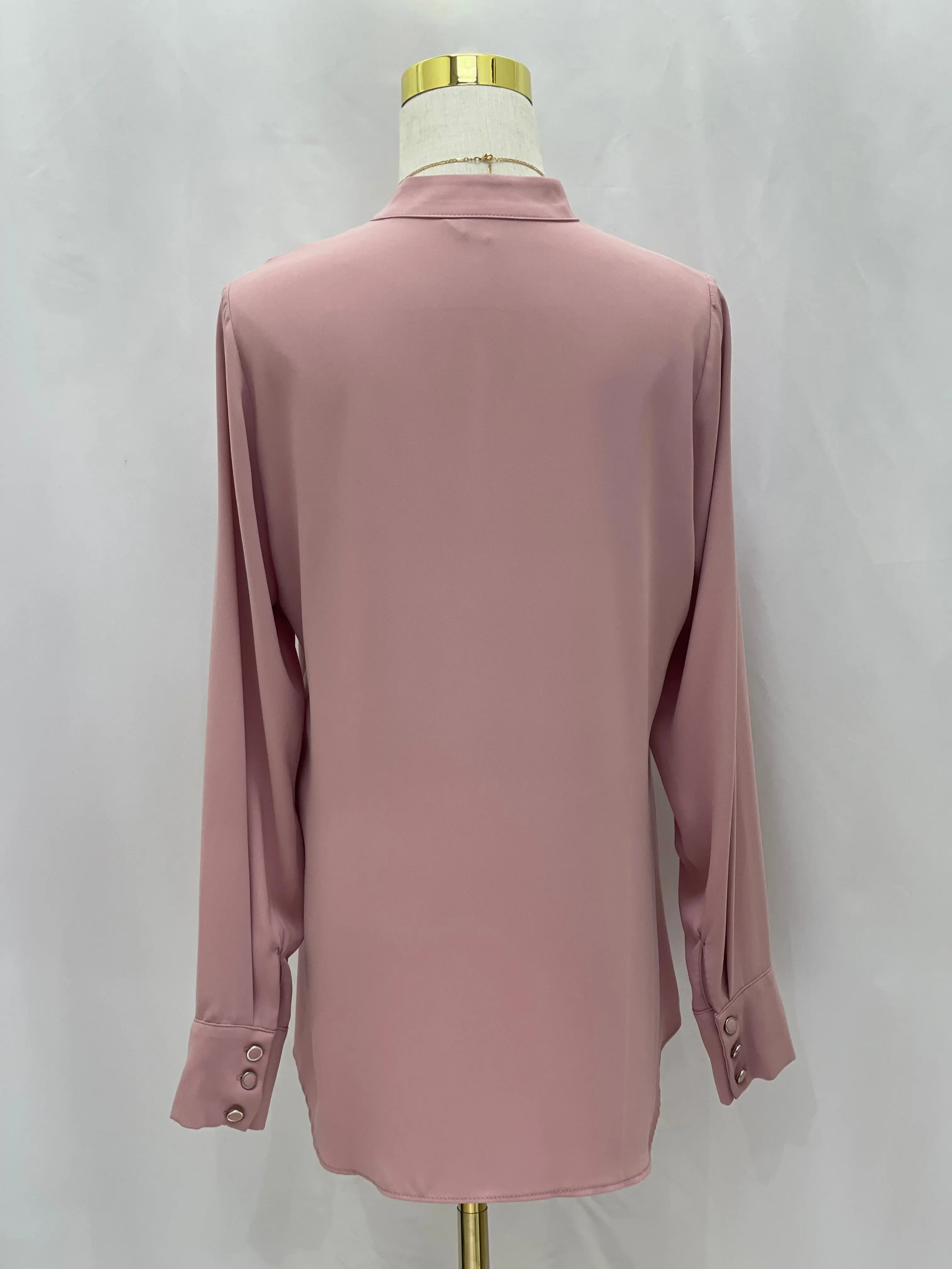 Timeless Elegance: The Expertly Designed Pleated Blouse Palestinian Elegance