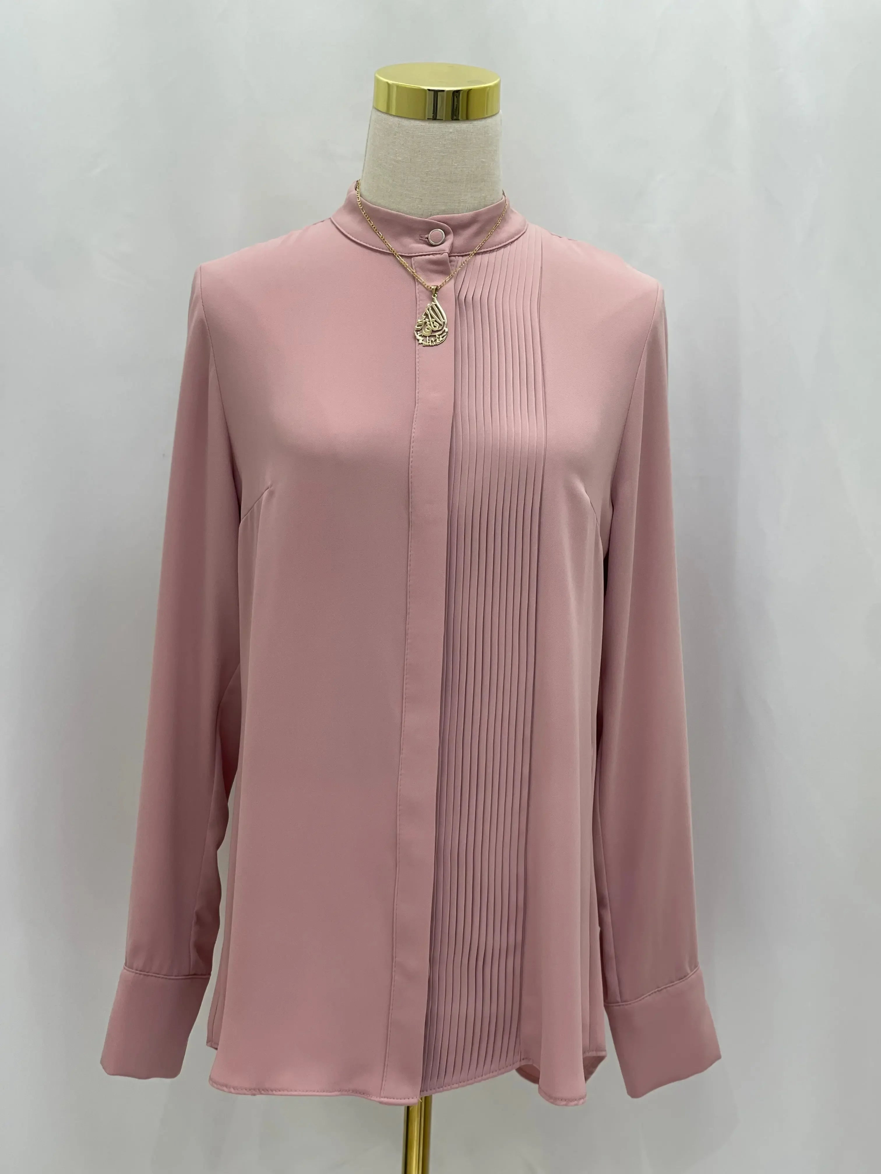 Timeless Elegance: The Expertly Designed Pleated Blouse Palestinian Elegance