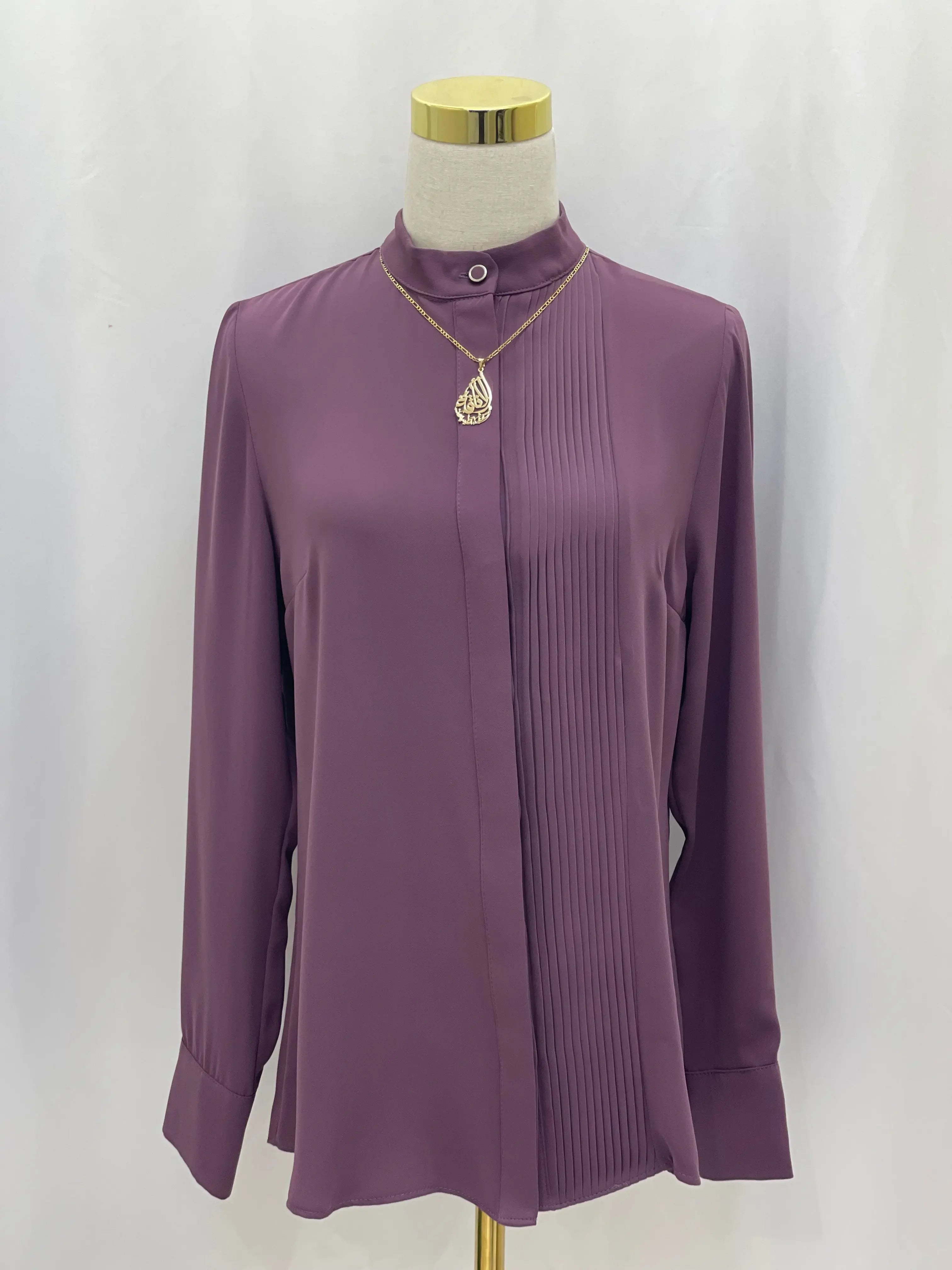 Timeless Elegance: The Expertly Designed Pleated Blouse Palestinian Elegance