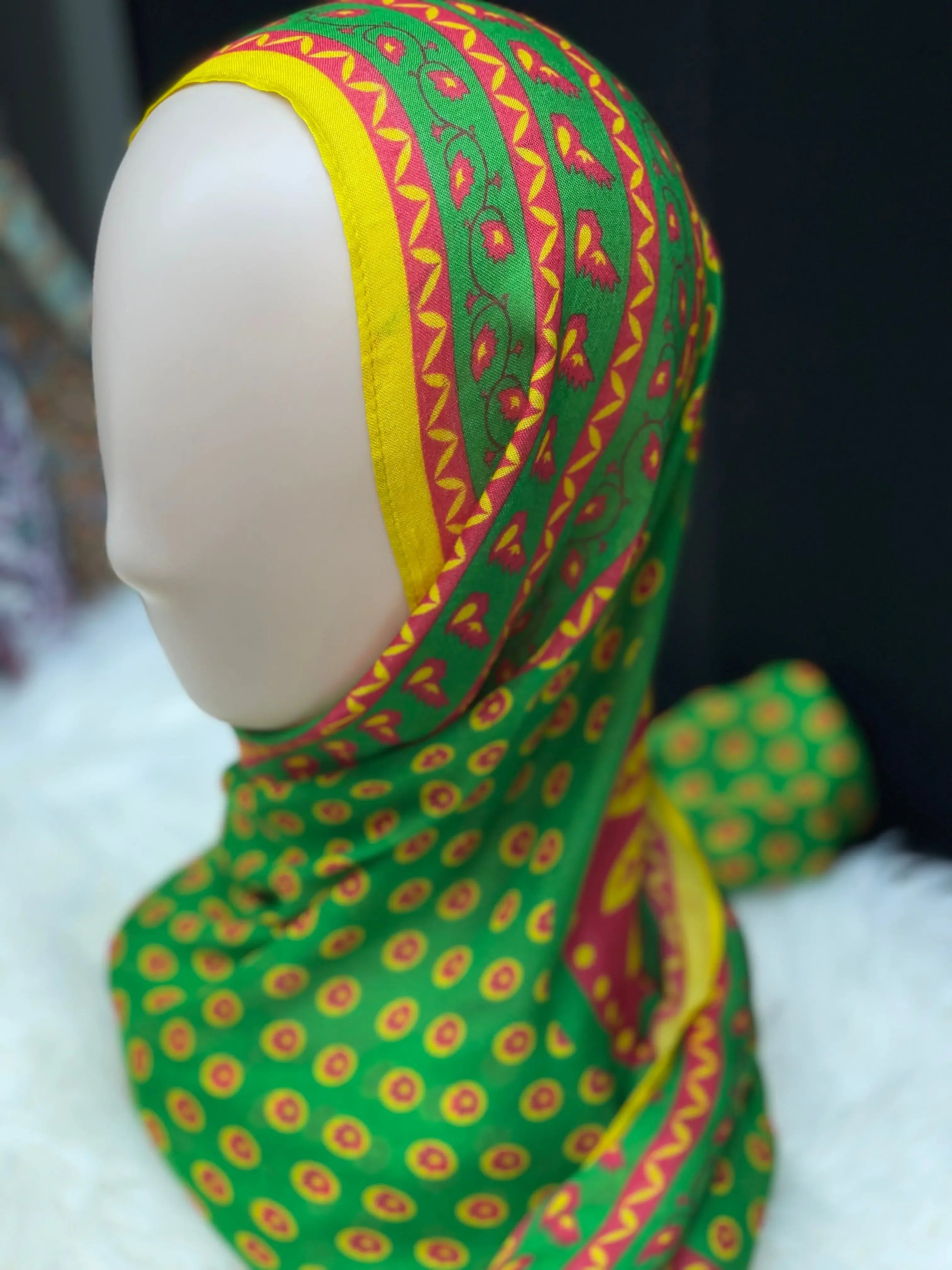 Elegant Comfort: Exclusive Printed Modal Hijab - Asba Palestinian Elegance