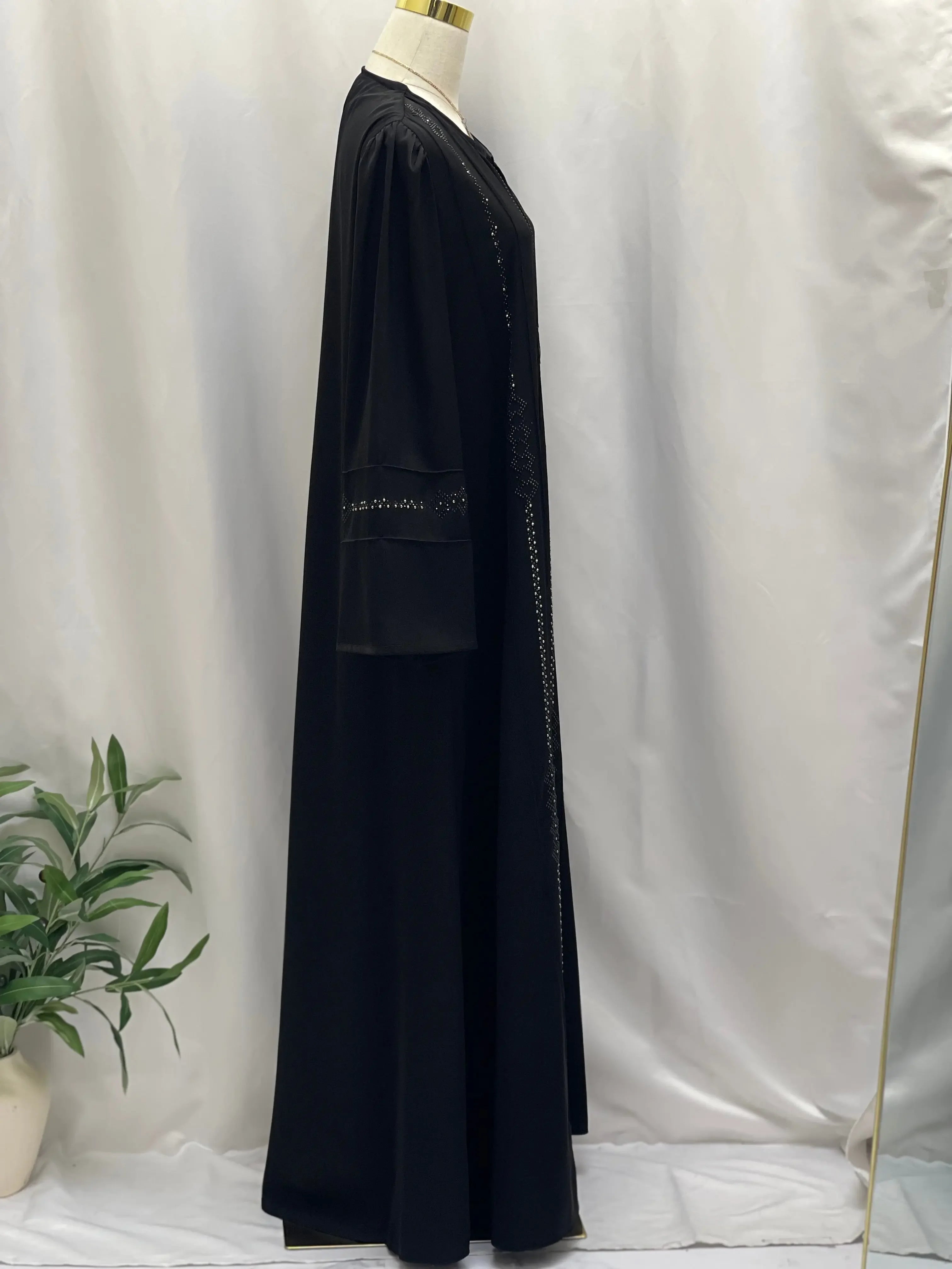 Palestinian Elegance Stylish Modest 2-Piece Abaya Set Black Palestinian Elegance