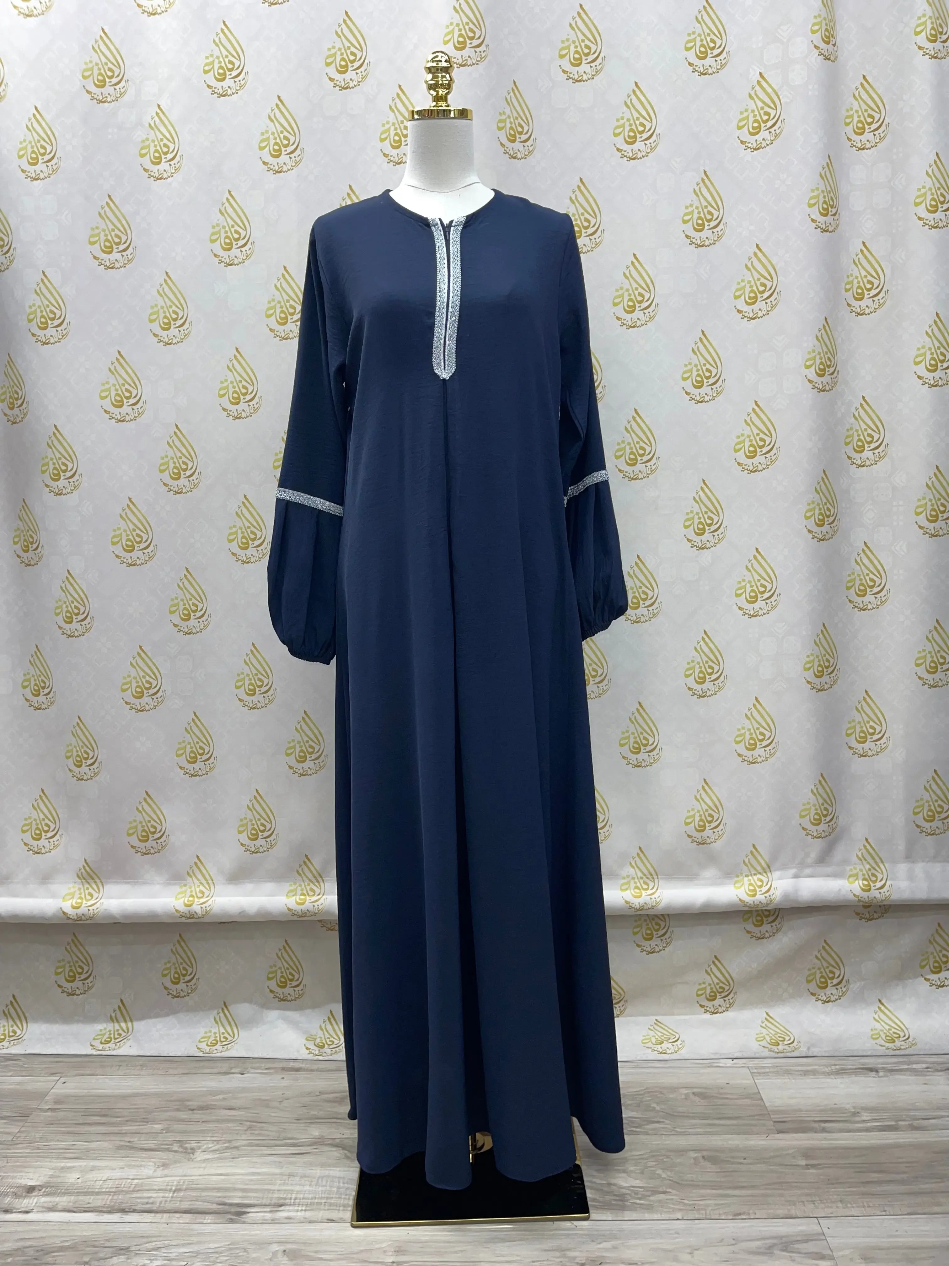 Stunning Abaya: Elegant Design and Comfortable Fit for Every Occasion - Palestinian Elegance