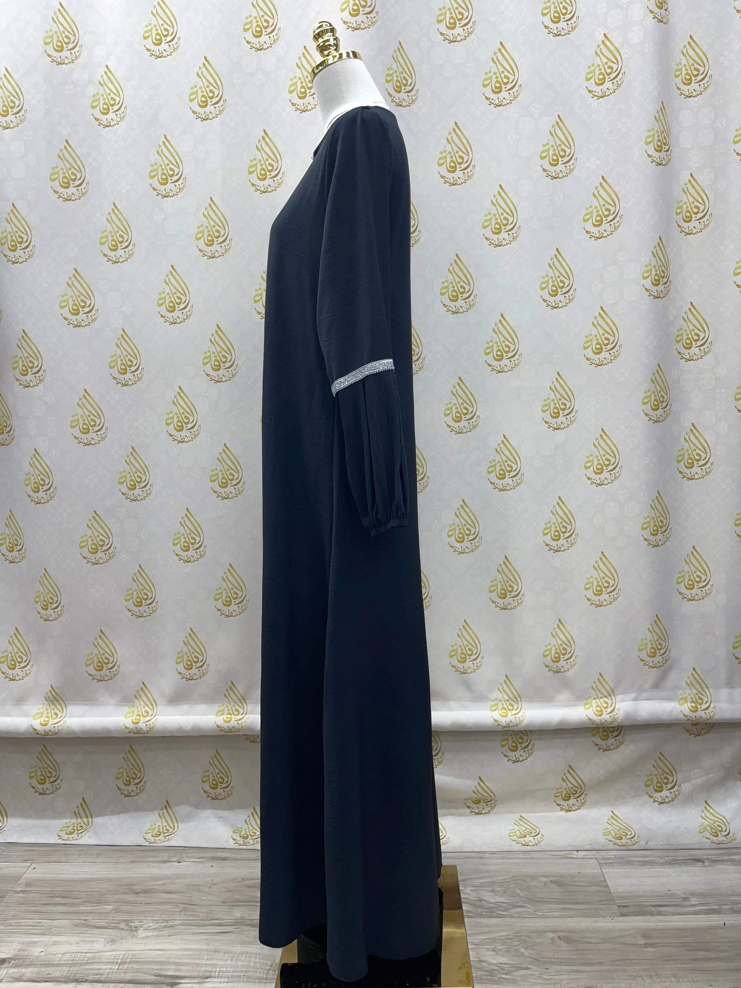 Stunning Abaya: Elegant Design and Comfortable Fit for Every Occasion - Palestinian Elegance