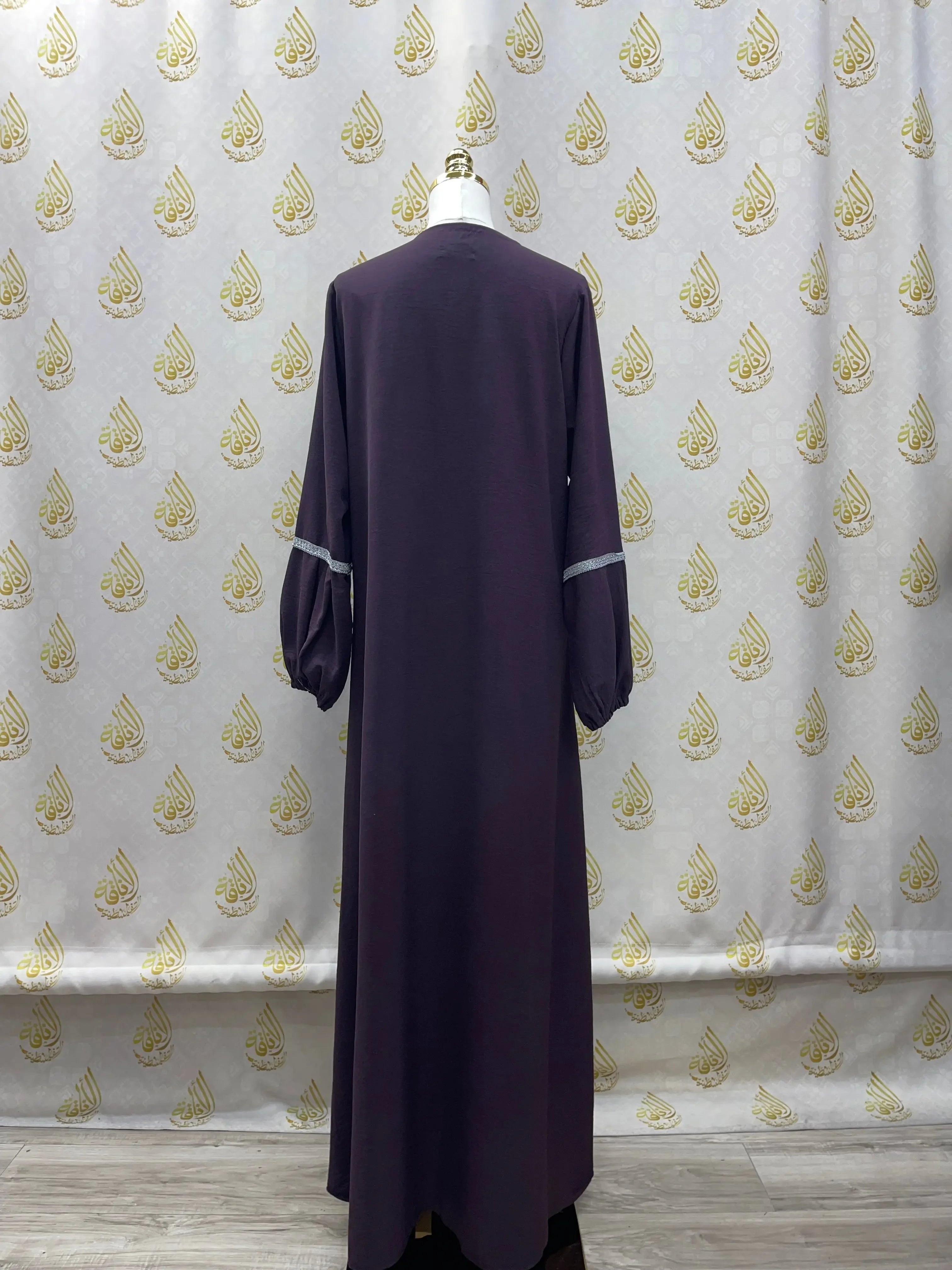 Stunning Abaya: Elegant Design and Comfortable Fit for Every Occasion - Palestinian Elegance