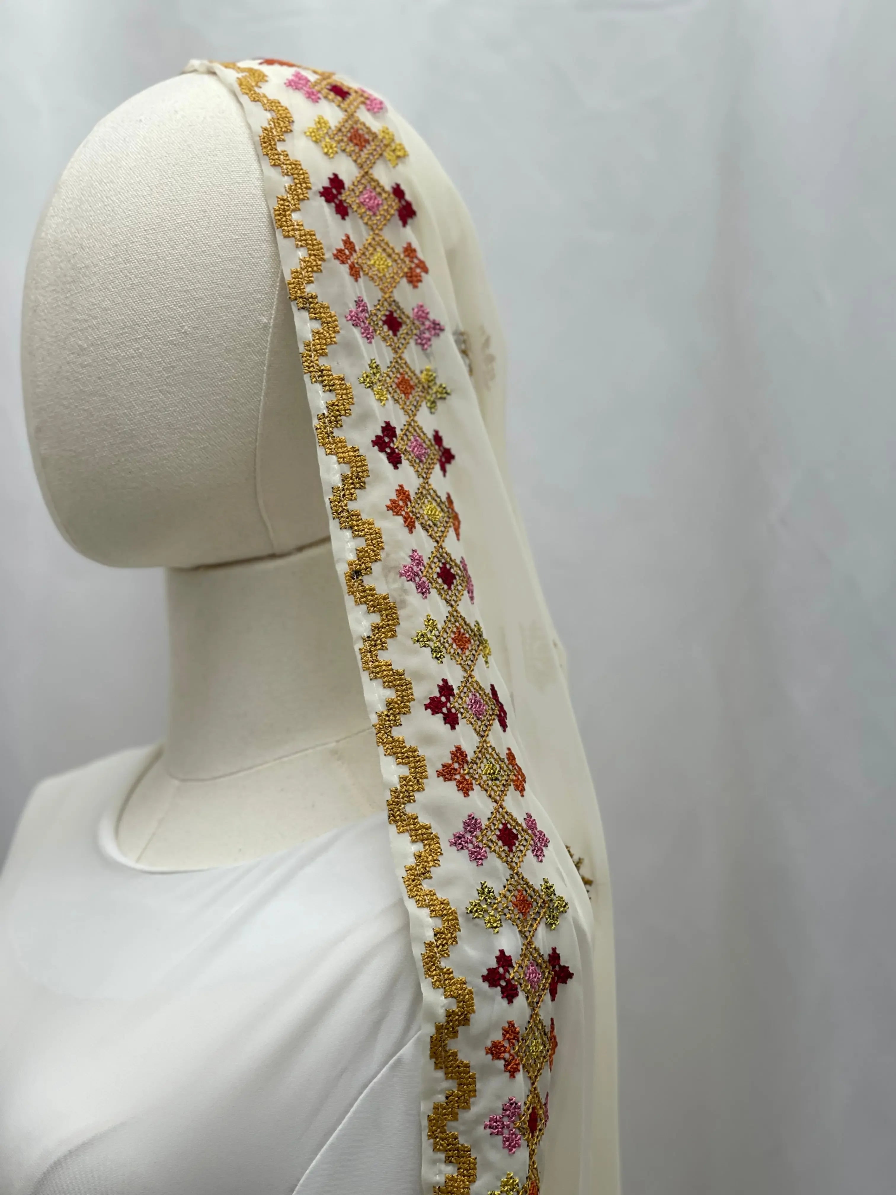 Embroidered Shal-Khirka - Exquisite & Fashion-Forward Statement Piece Palestinian Elegance