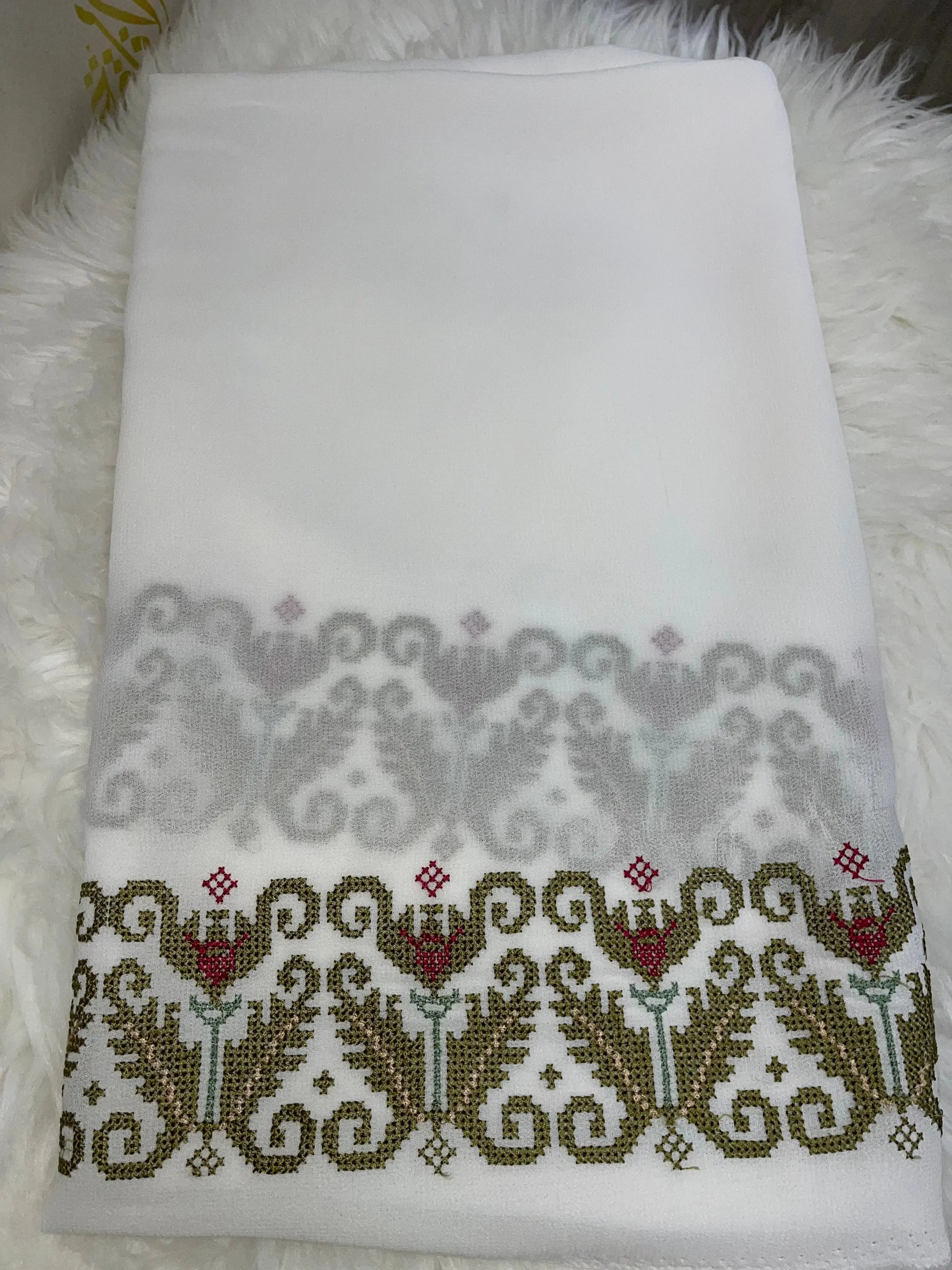 Khirka Shal with Tatreez: Elegance and Tradition in One - Palestinian Elegance