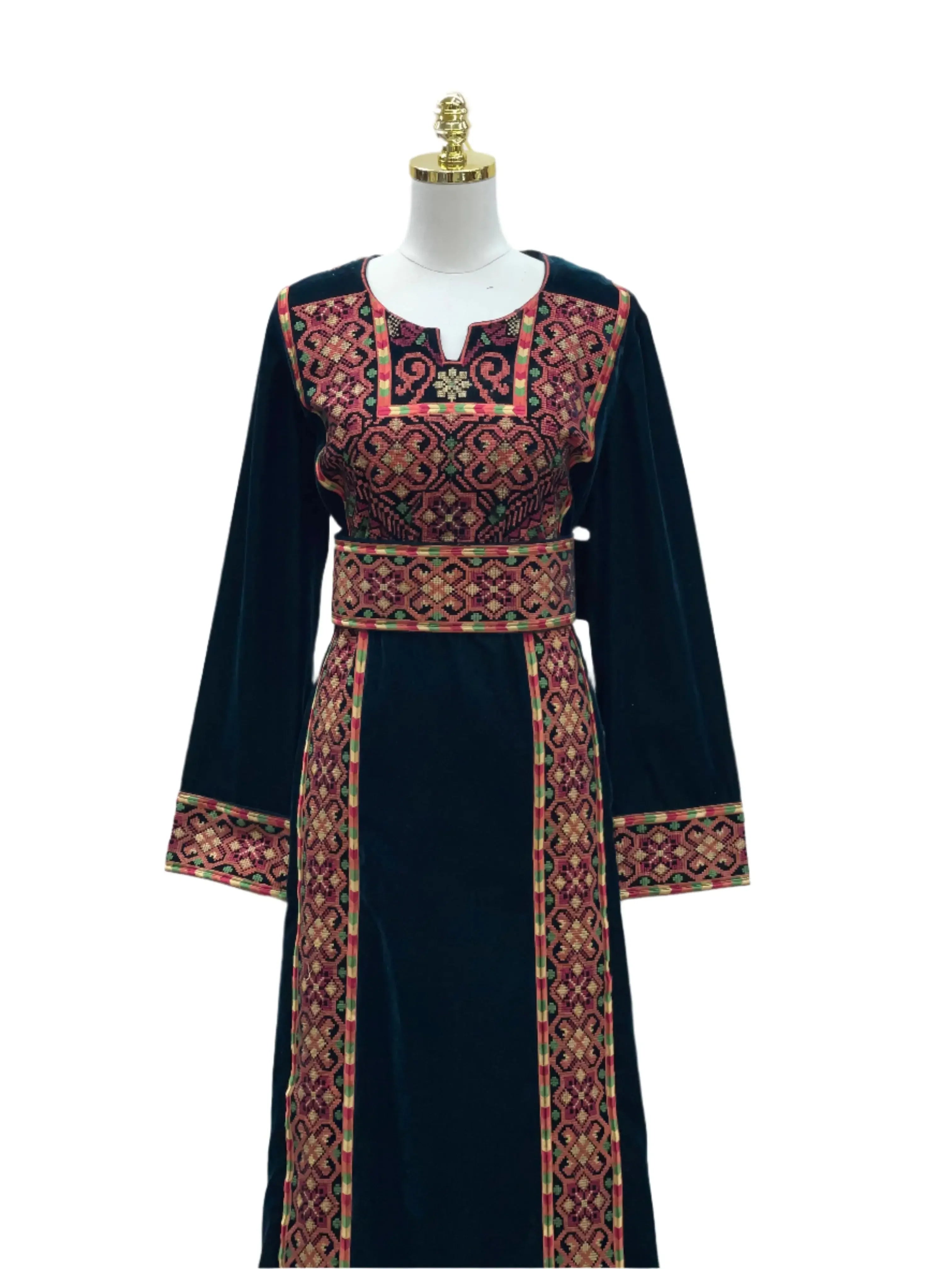 High Quality Greeb Embroidered Velvet Traditional Thoub - Palestinian Elegance