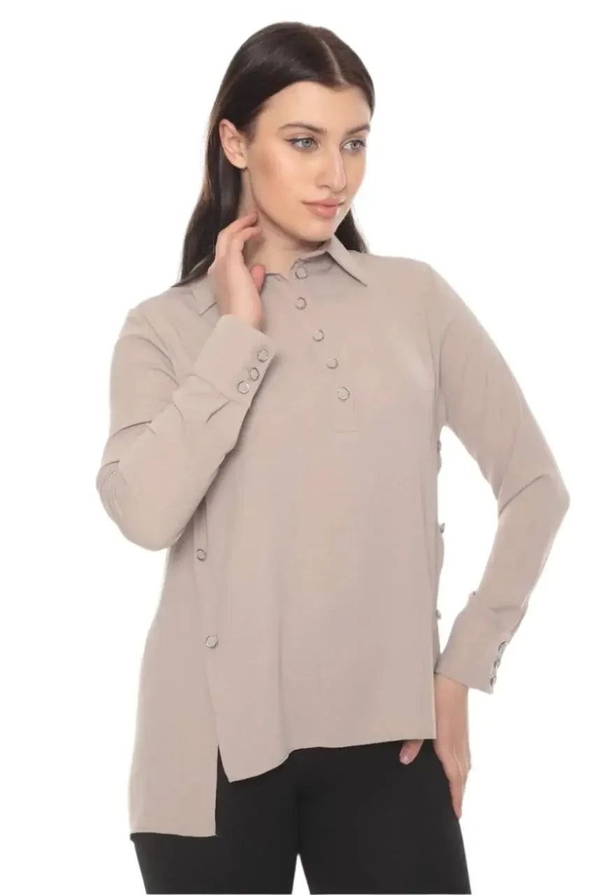 Palestinian Elegance versatile chic blouse in beige with button details and long sleeves