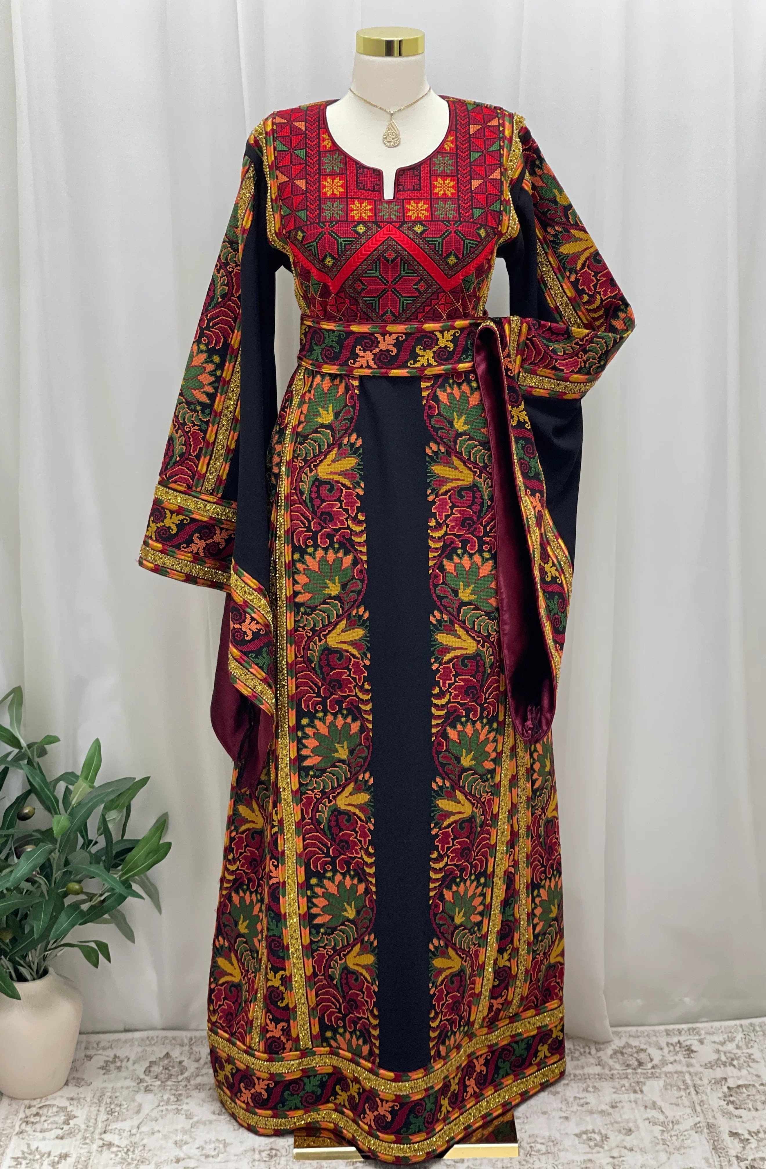 Sultanah Noir Couture Thobe-elegant couture piece designed