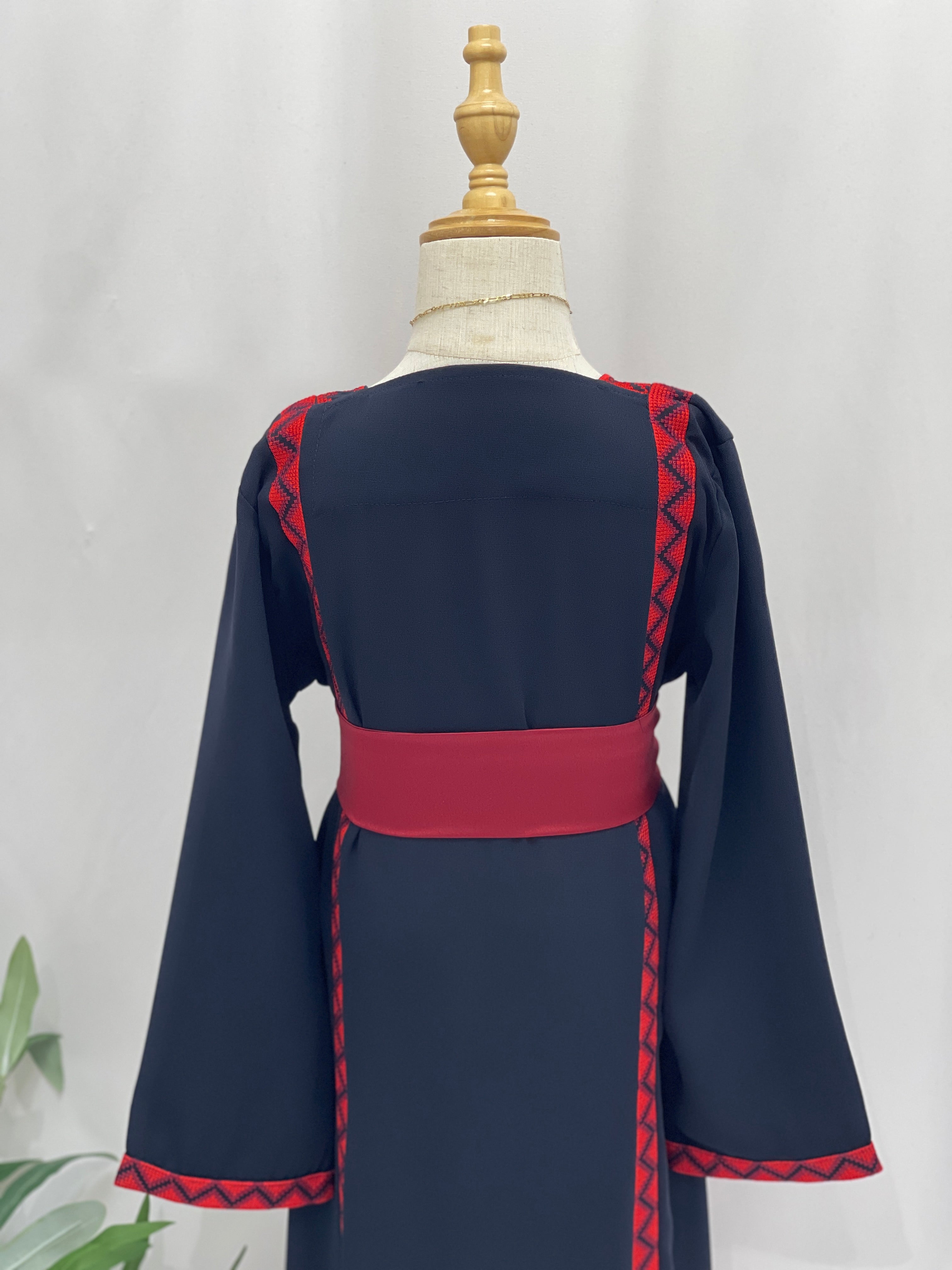 Soft Heritage Embroidered Girls Thobe