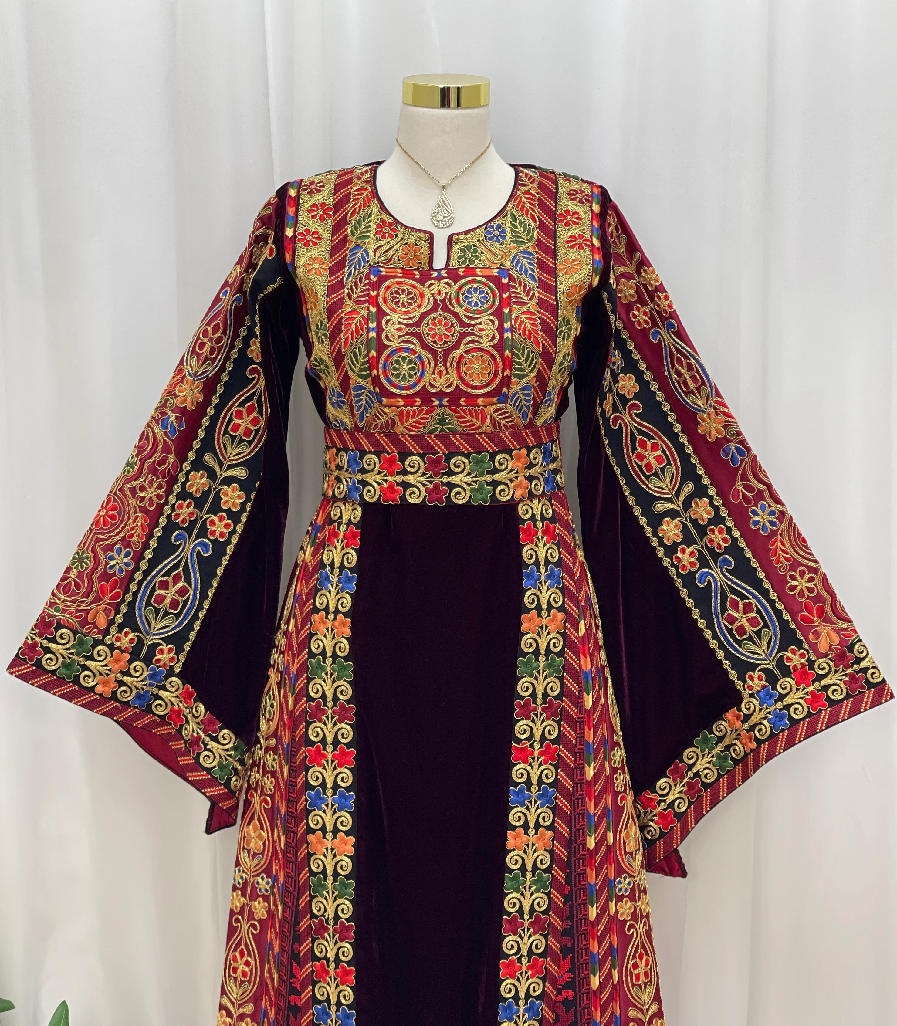 Al Jawhara Qasab Velvet Embroidered Thobe