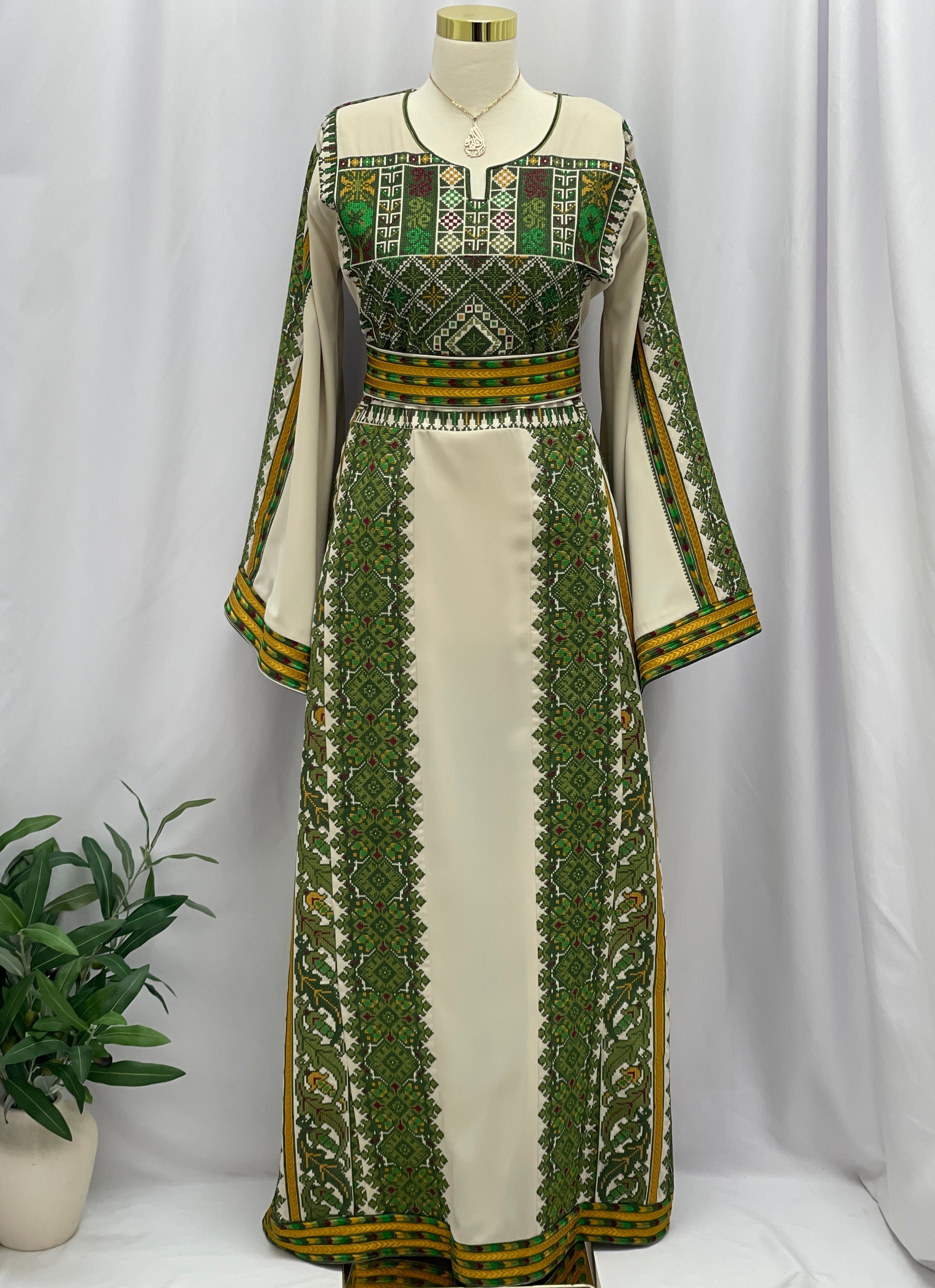Shifaa Embroidered Palestinian Thobe – Elegant Cultural Dress