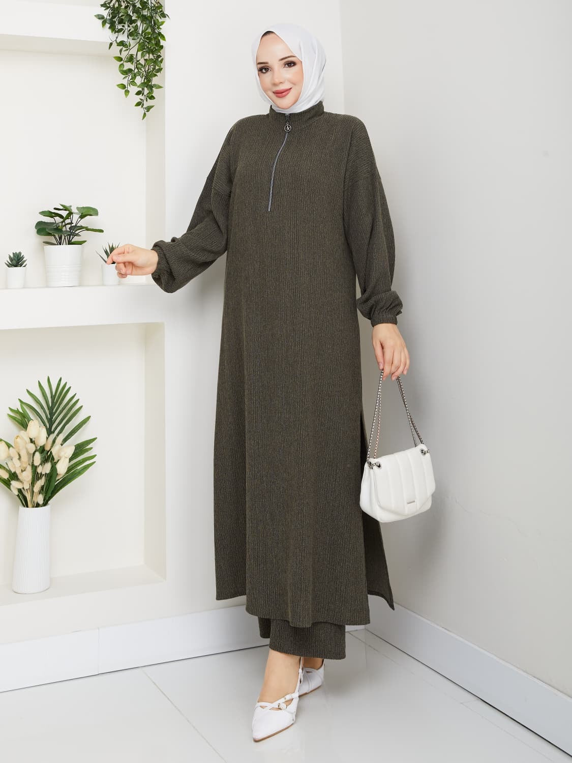 Cozy Ribbed Two-Piece Modest Set with Zipper
