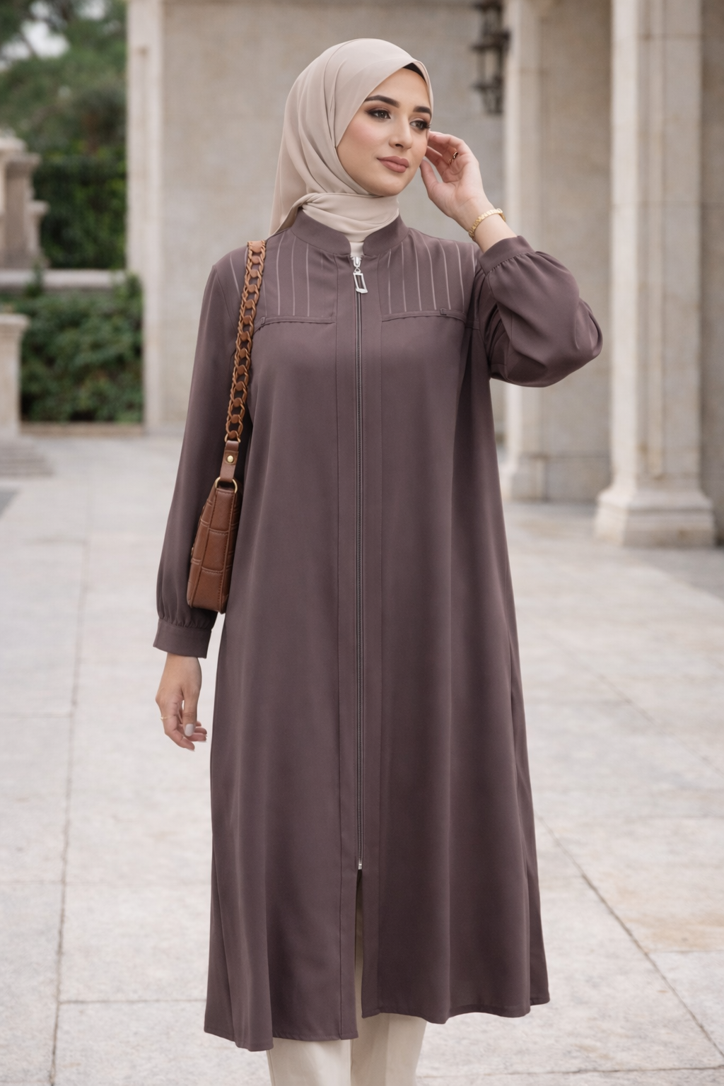 سترة طويلة: أسلوب خالد وأناقة سهلة