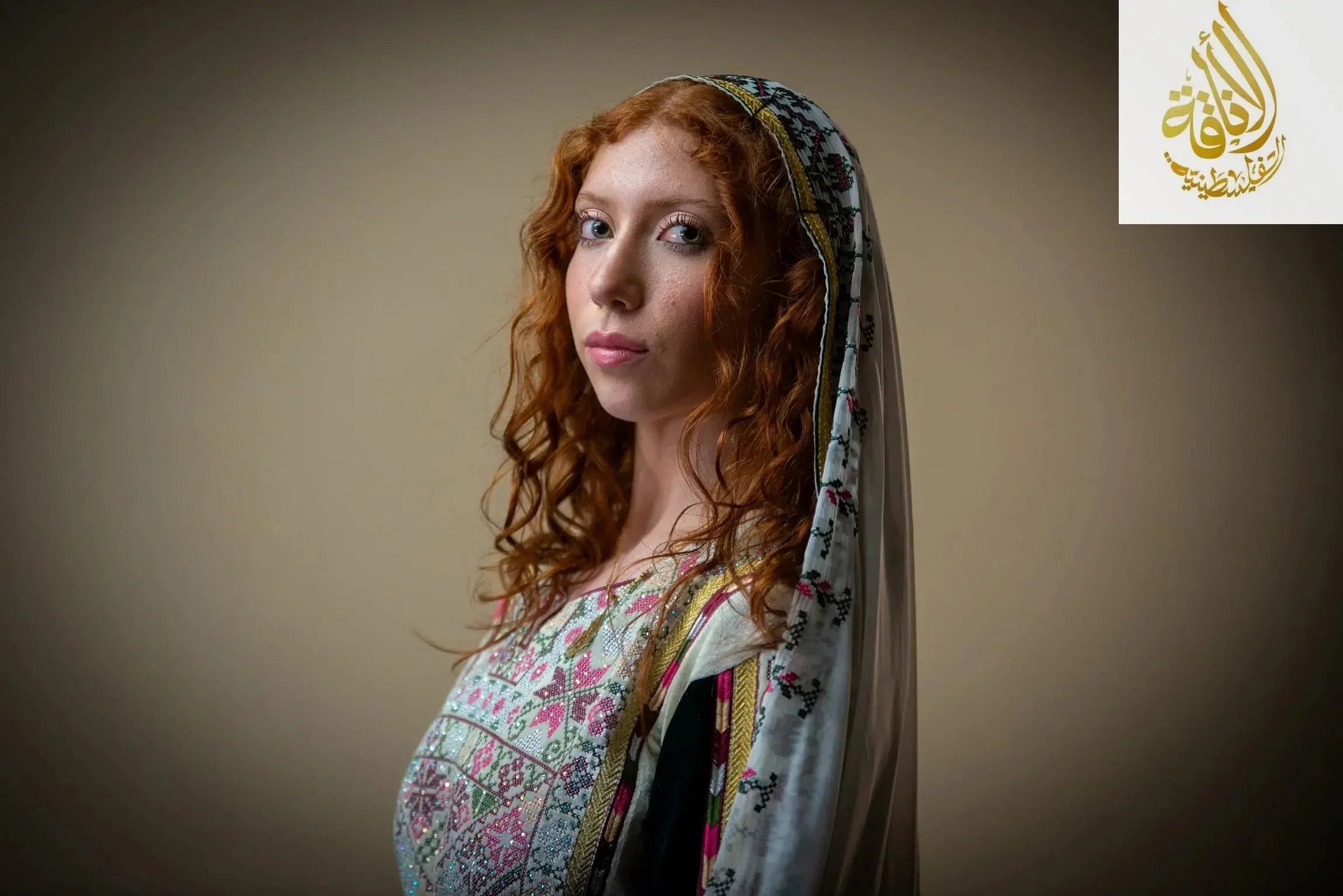 2-Color Spandex Velvet Embroidered Thoub | Elegant & Comfortable Formal Wear Palestinian Elegance