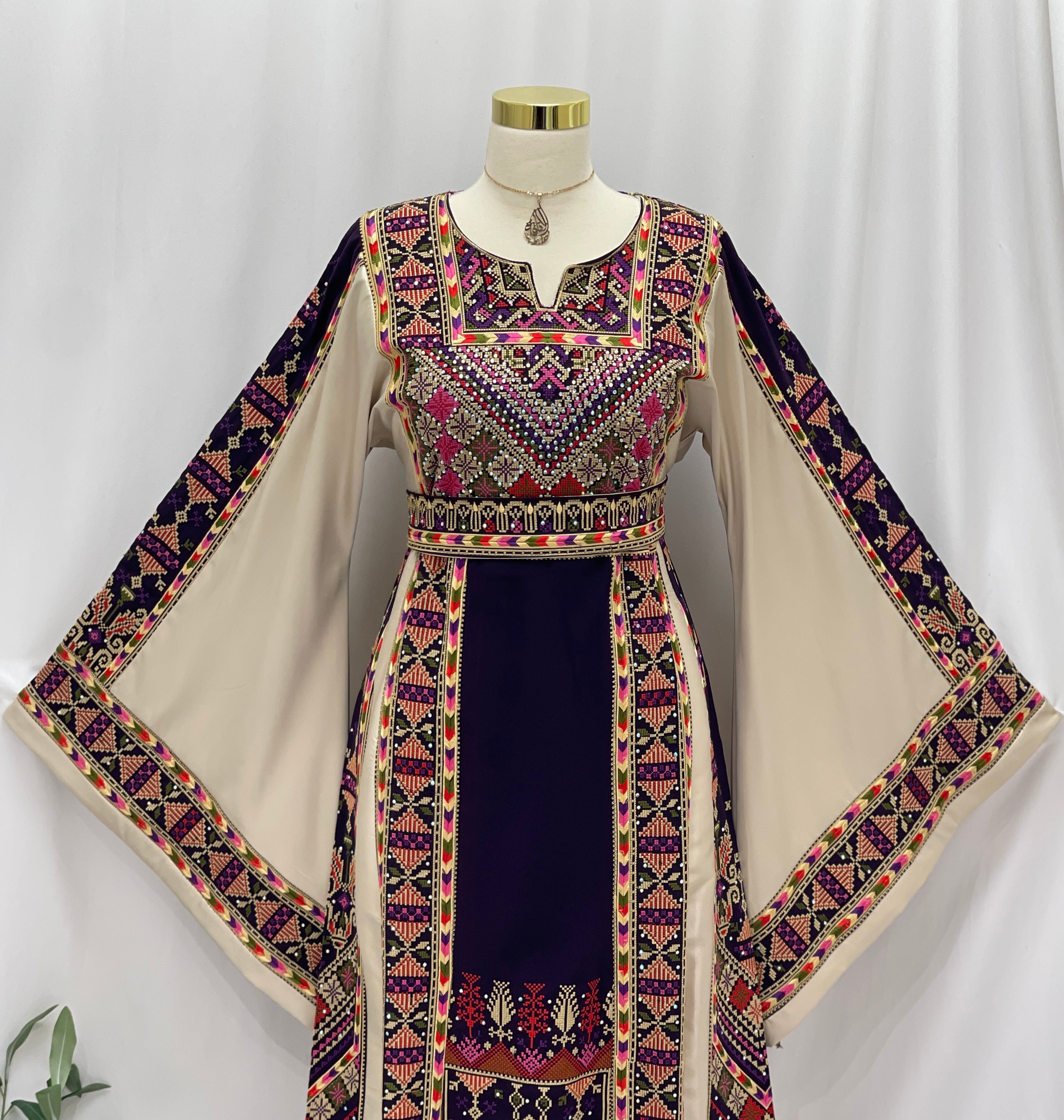 Diwan Embroidered Thoub | Elegant Heritage Palestinian Wear