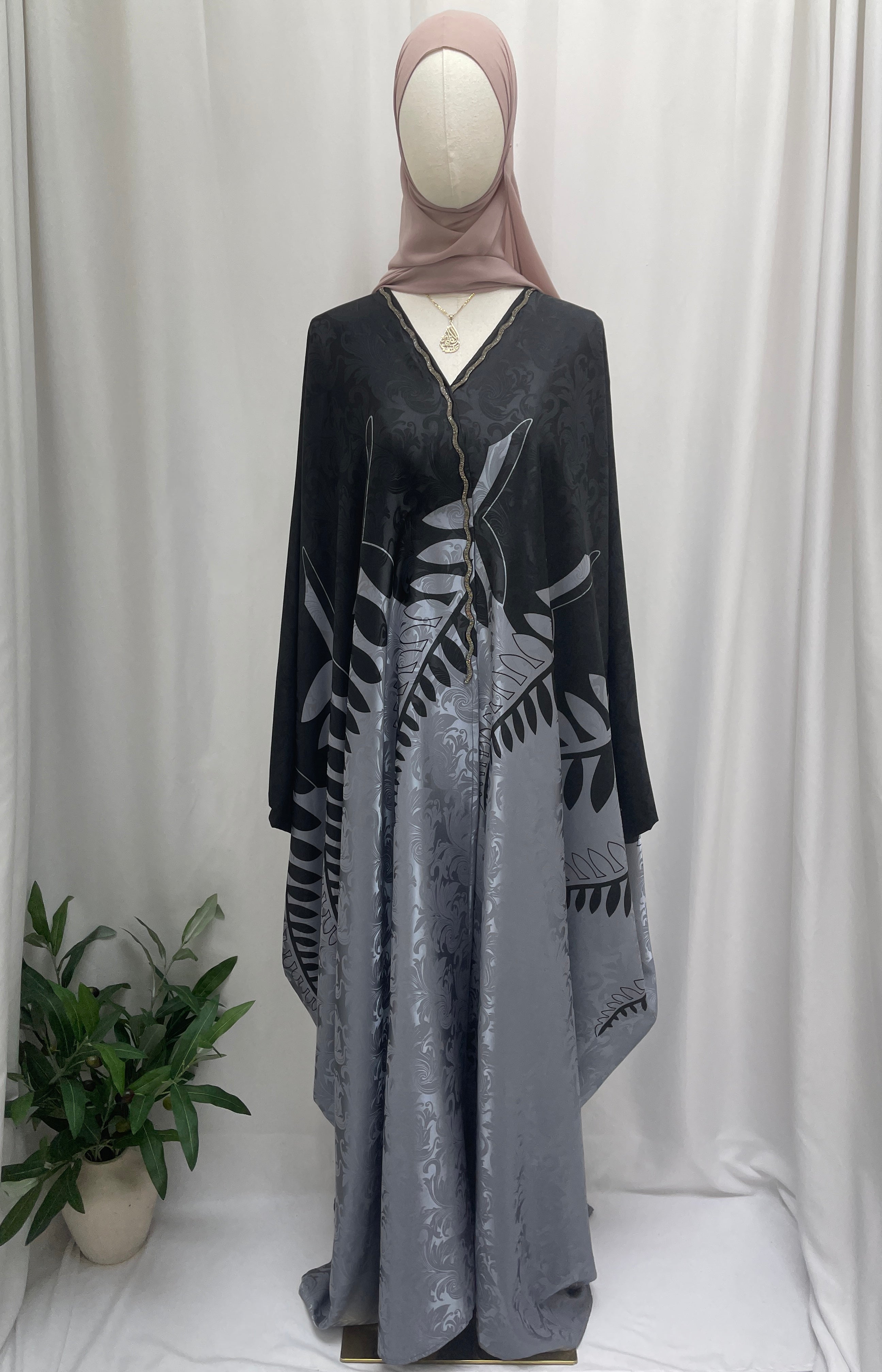 Shadow Elegance Abaya