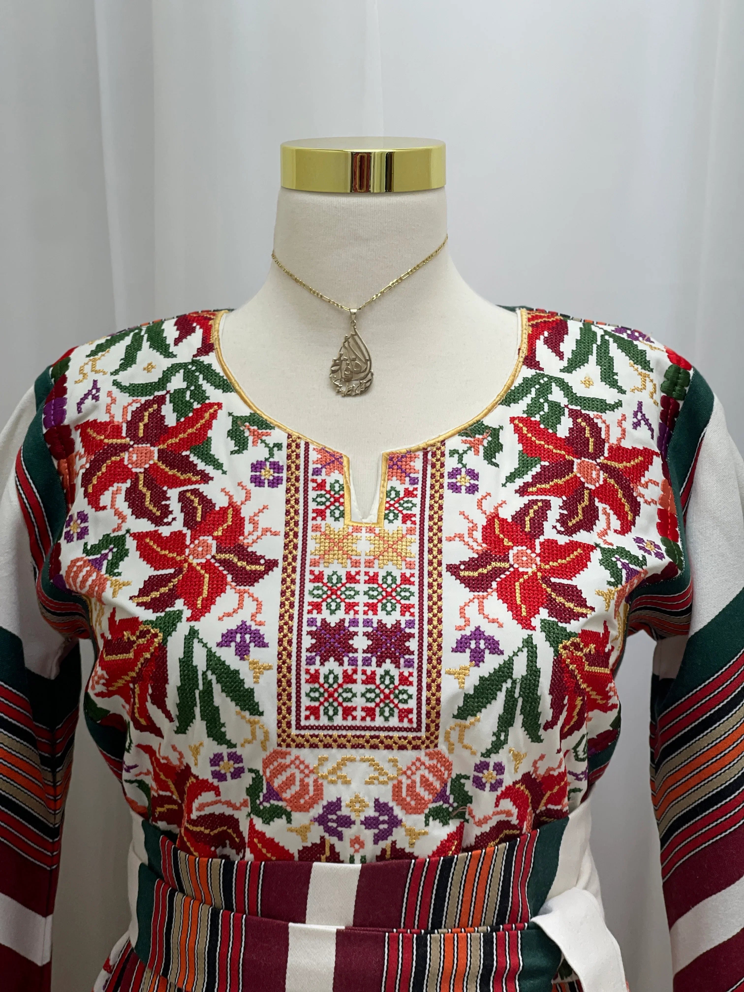 Rimal Heritage Embroidered Majdalwi Thobe