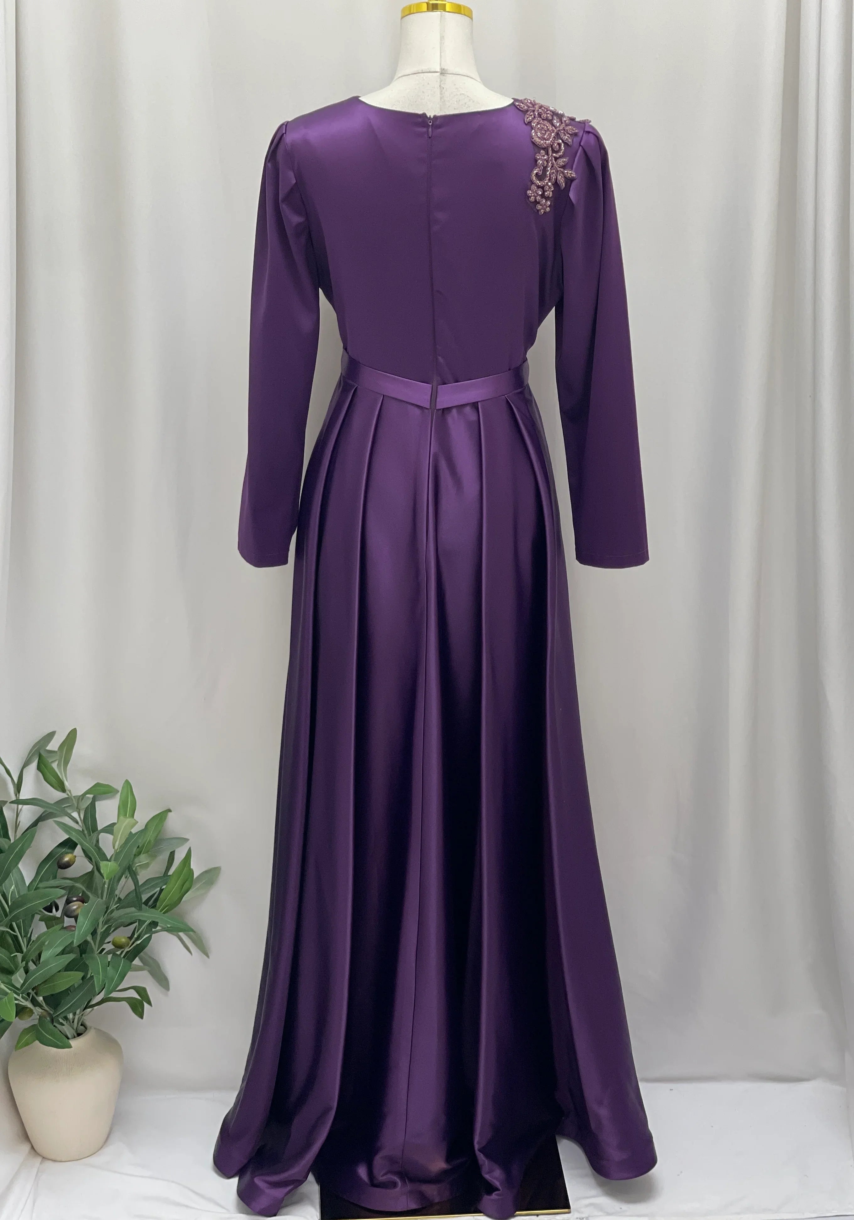 Exclusive Unique Satin Dress: Luxurious Elegance & Flattering Silhouette