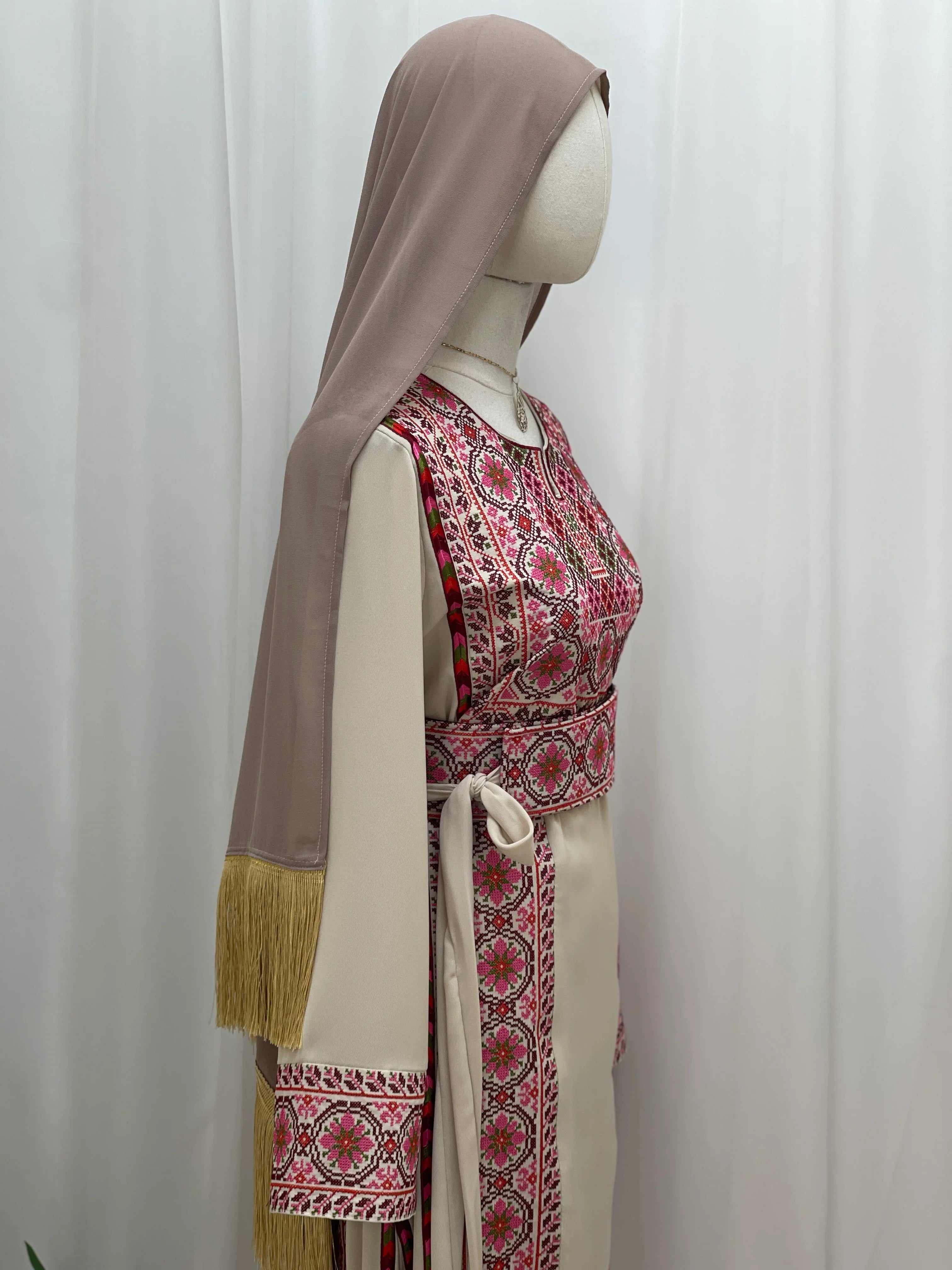 Zahra Heritage Embroidered Thobe