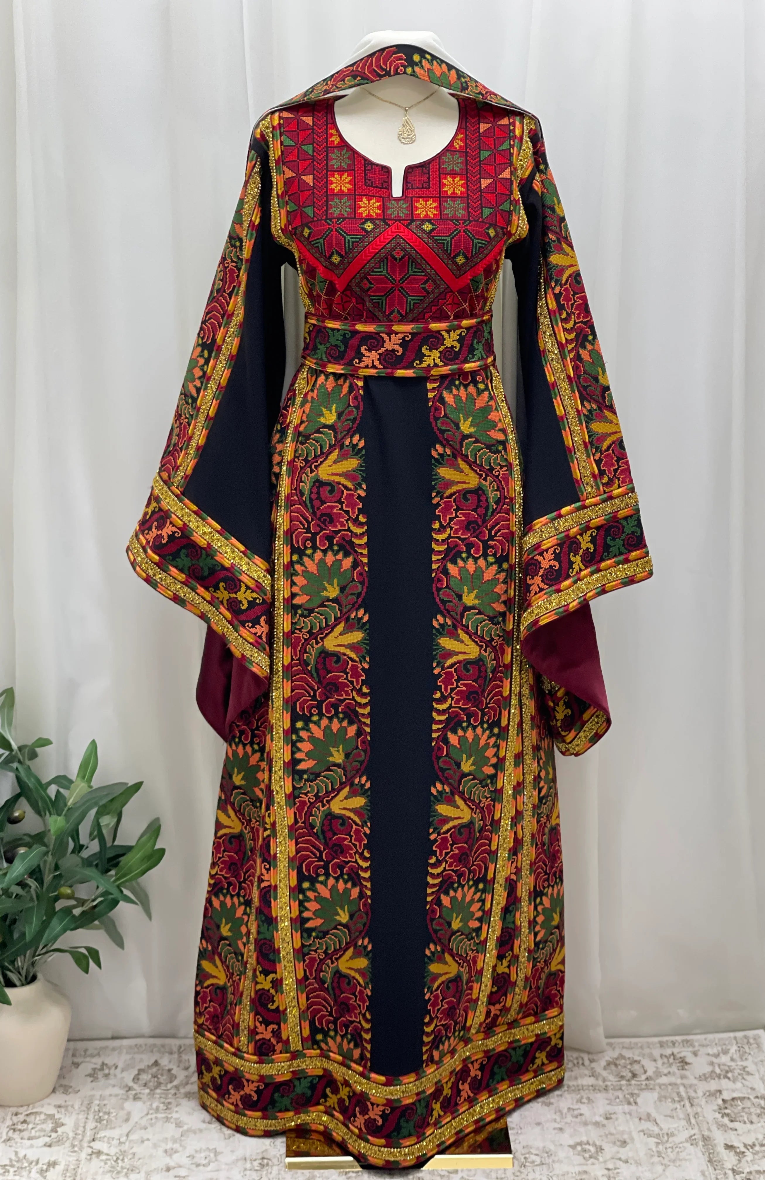 Sultanah Noir Couture Thobe-elegant couture piece designed