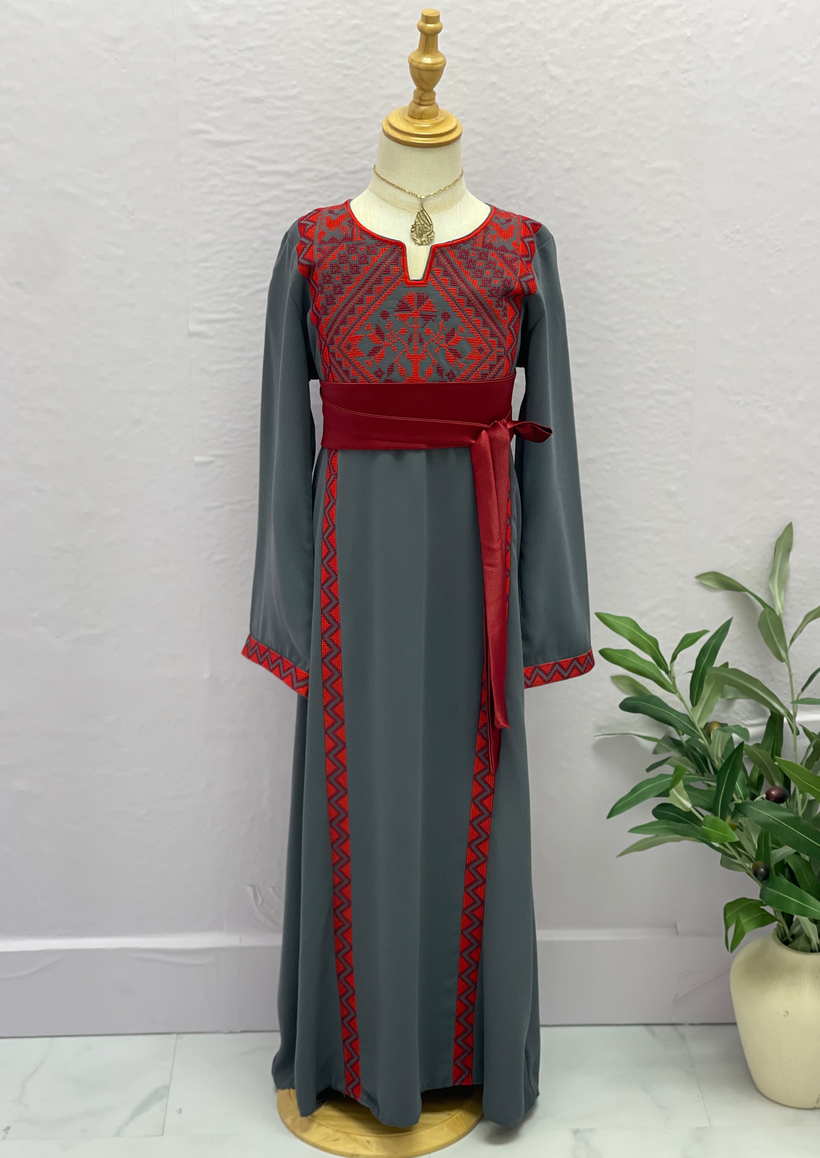 Soft Heritage Embroidered Girls Thobe