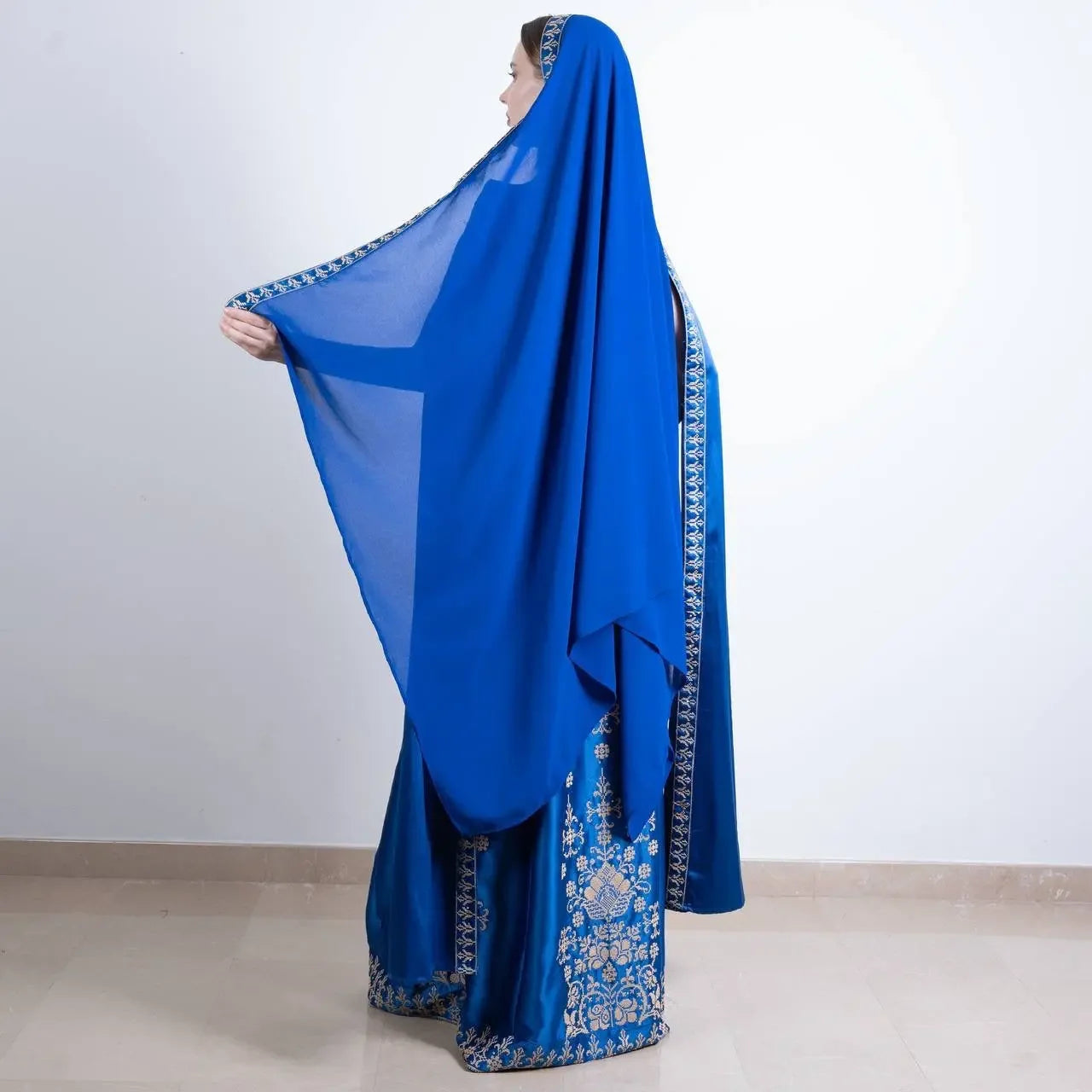 Modern Luxury: The Nada Embroidered Modern Thoub Palestinian Elegance