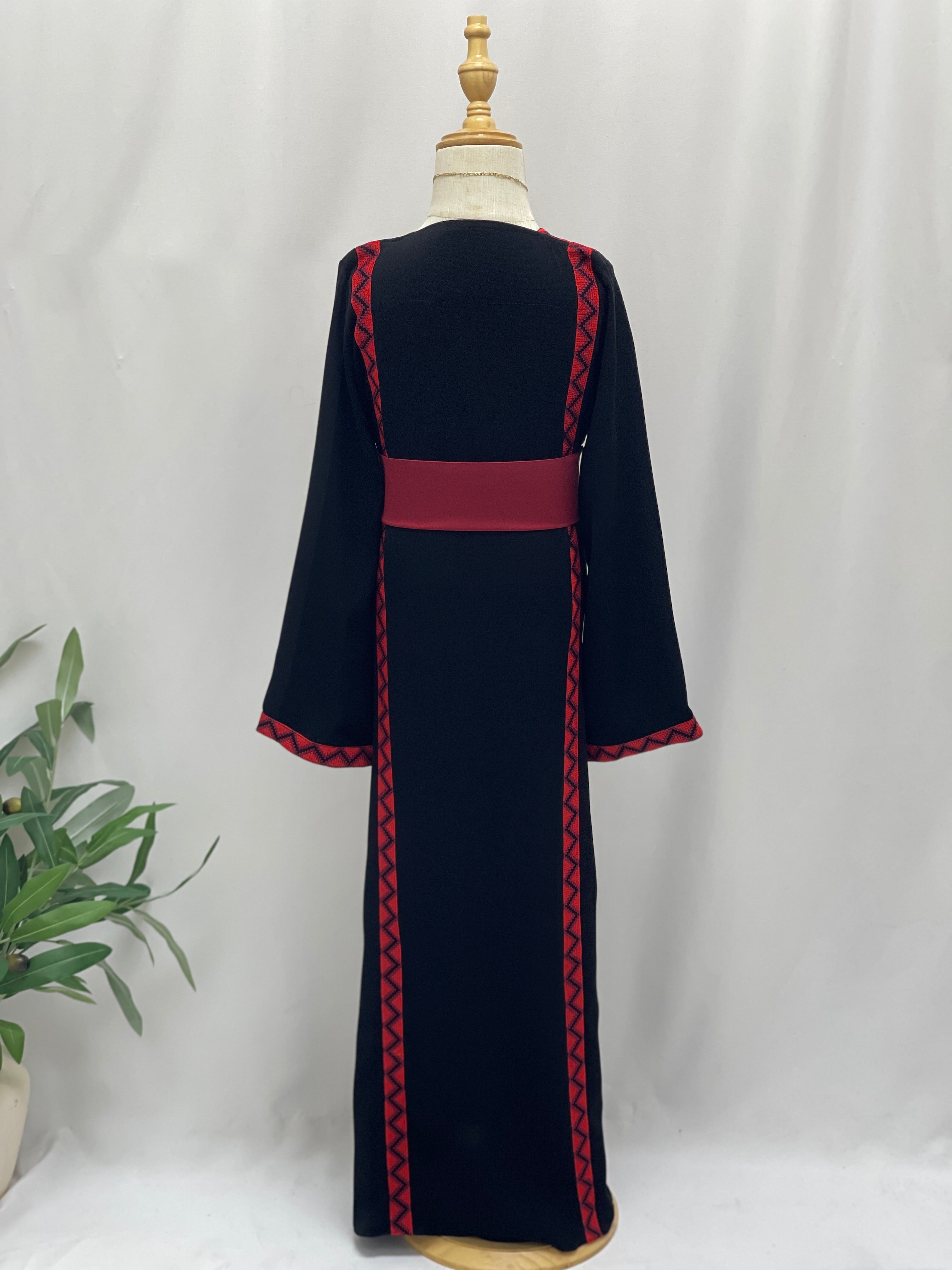 Soft Heritage Embroidered Girls Thobe