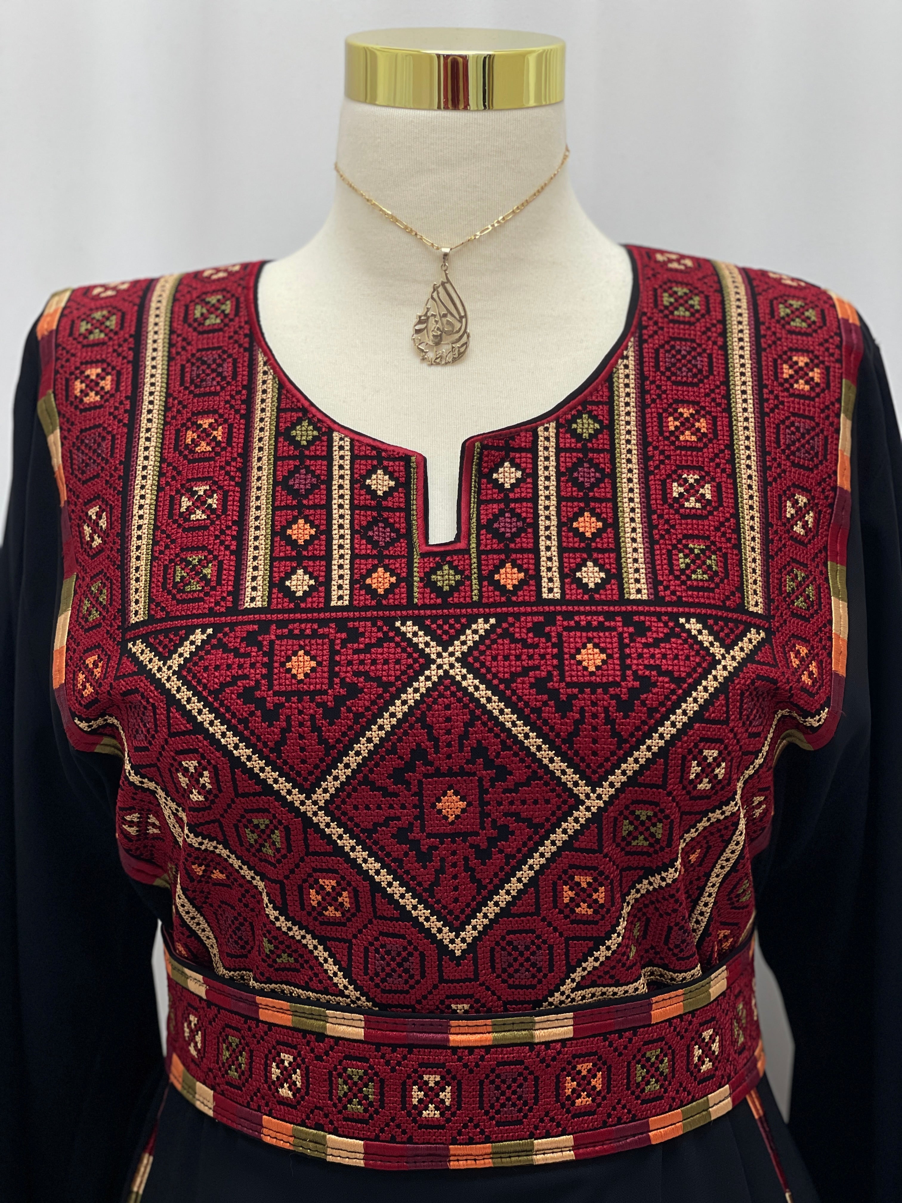 Manajel Embroidered Classic Thobe