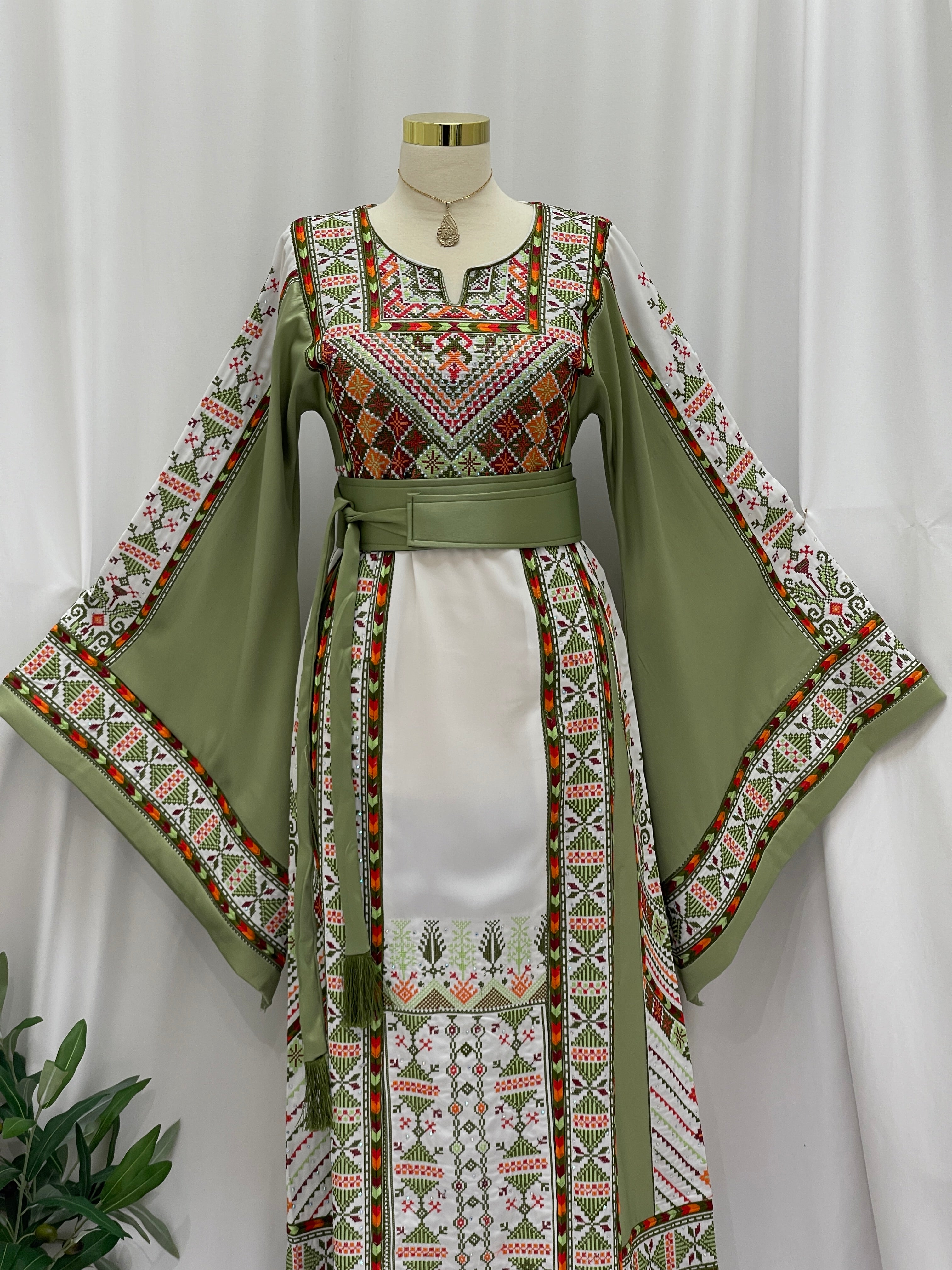 Palestinian Embroidered Olive Thobe – Heritage Elegance