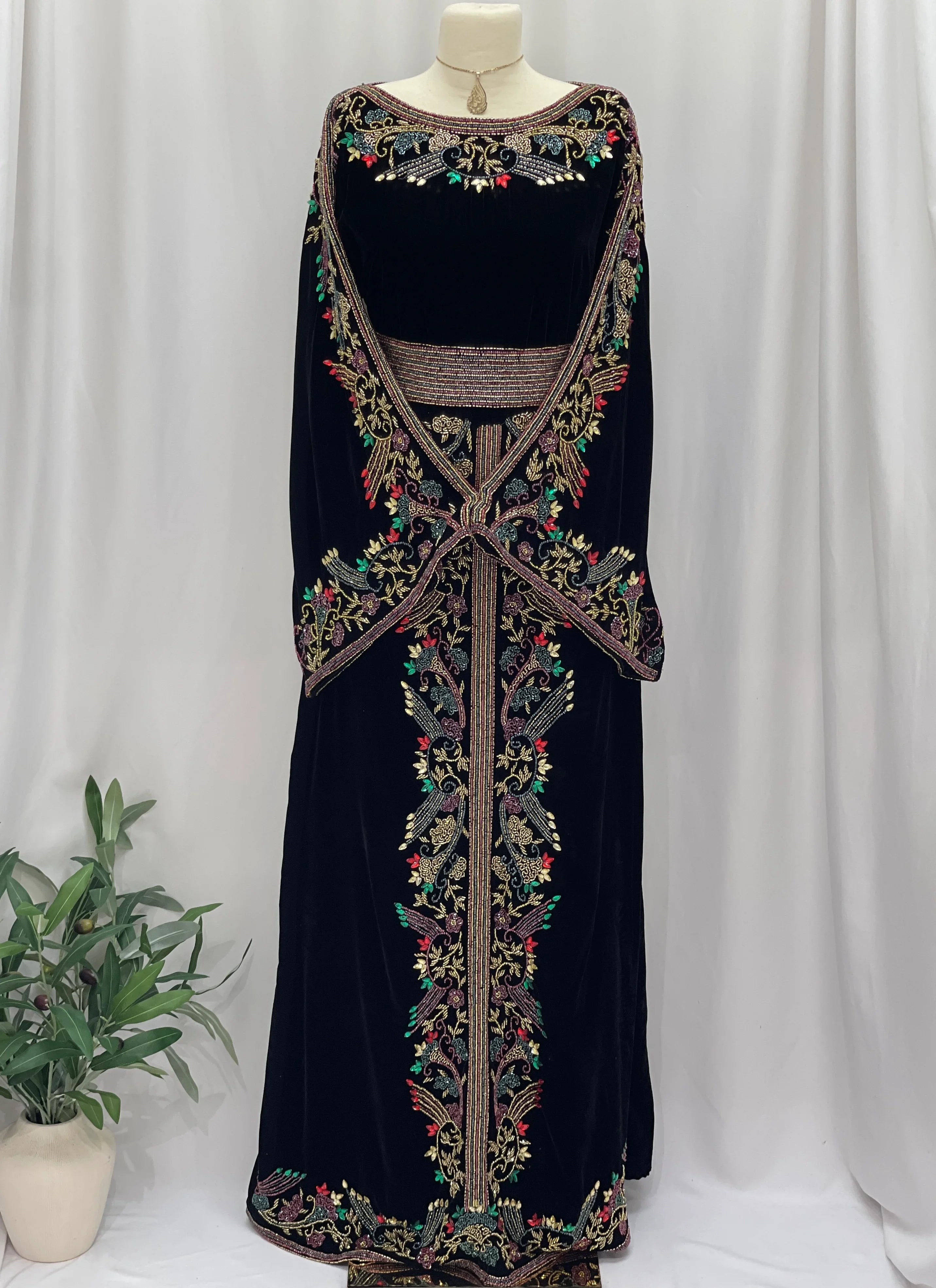 Sultana Beaded Velvet Thobe