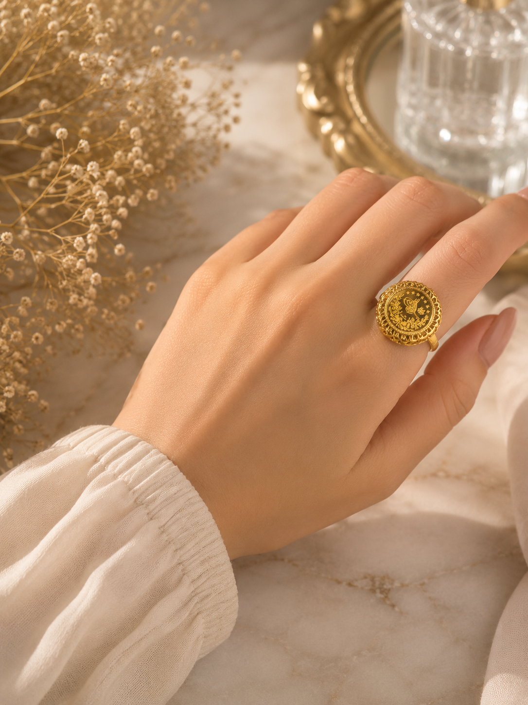 Exquisite Elegance: Liras Ring