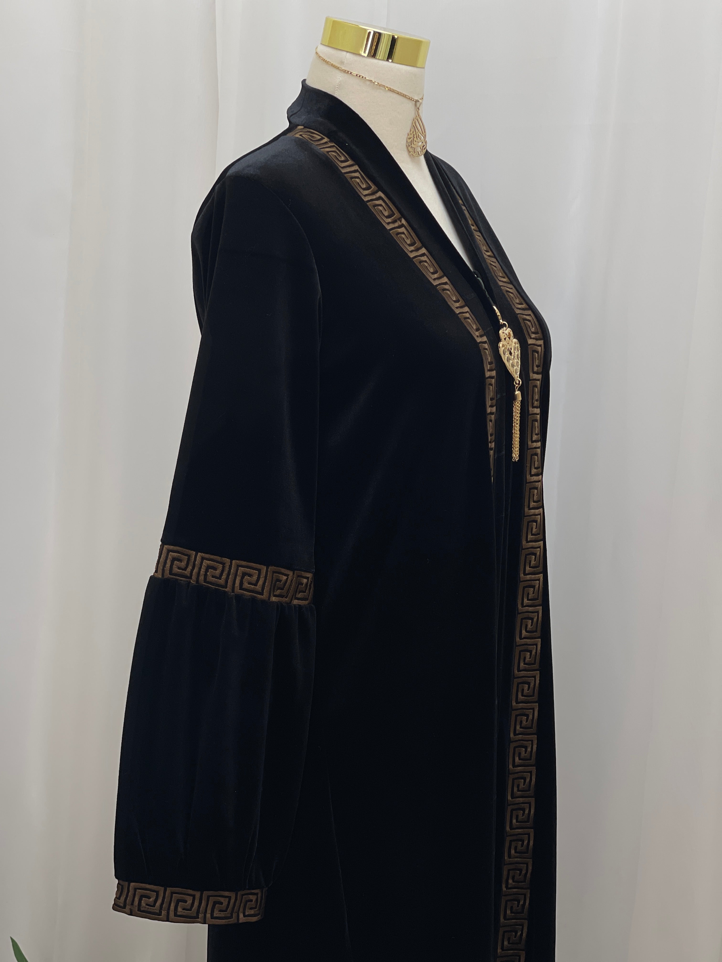 Aurelia Velvet Abaya