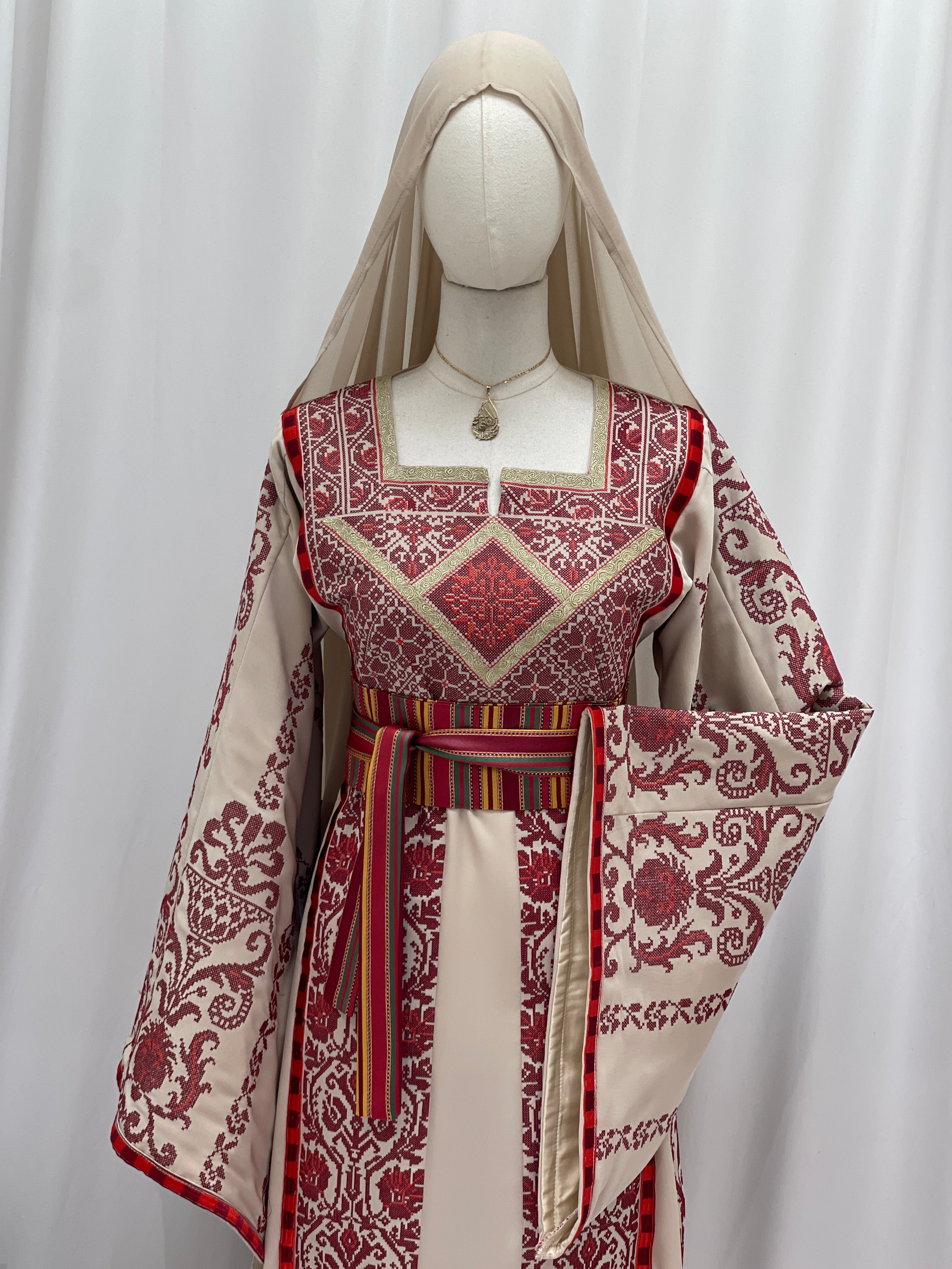 Traditional Palestinian Embroidered Thobe – with Saiah Belt