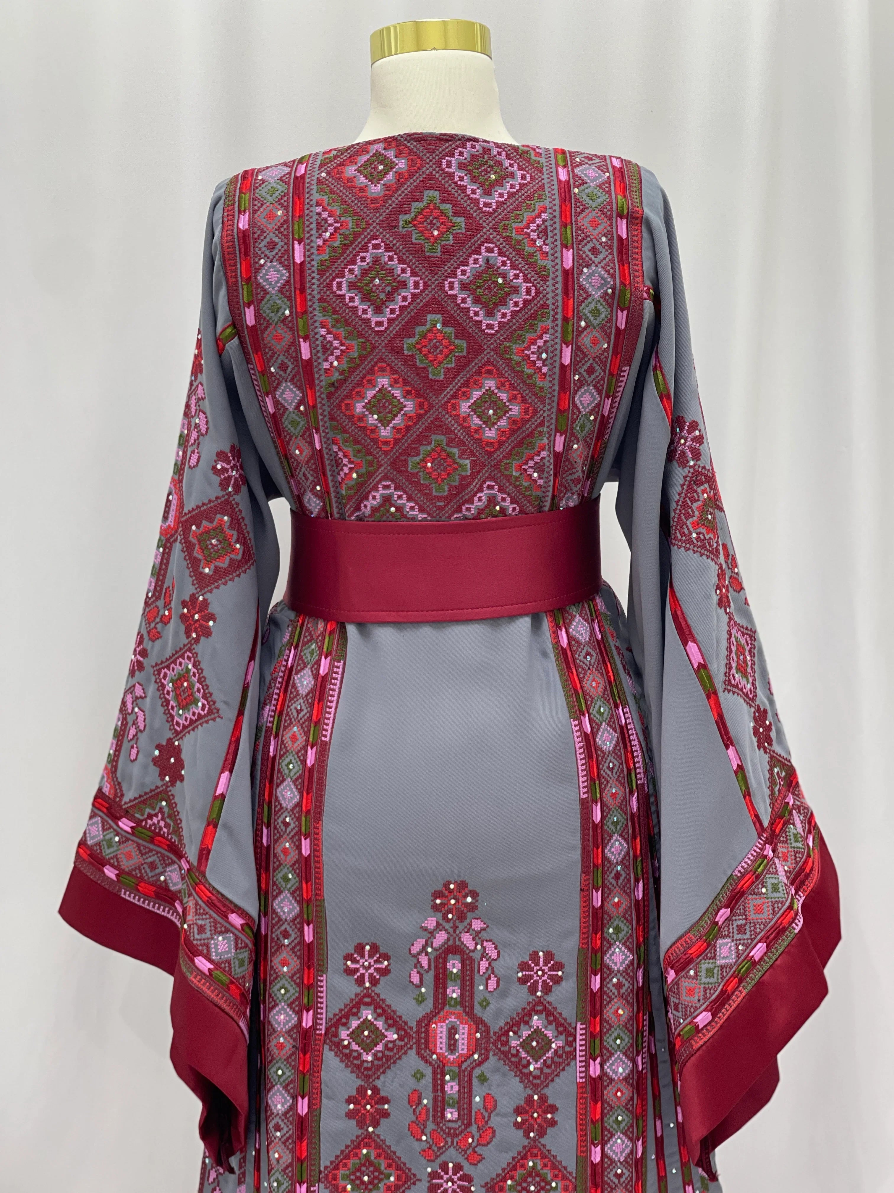 Majdal Elegance Embroidered Thobe