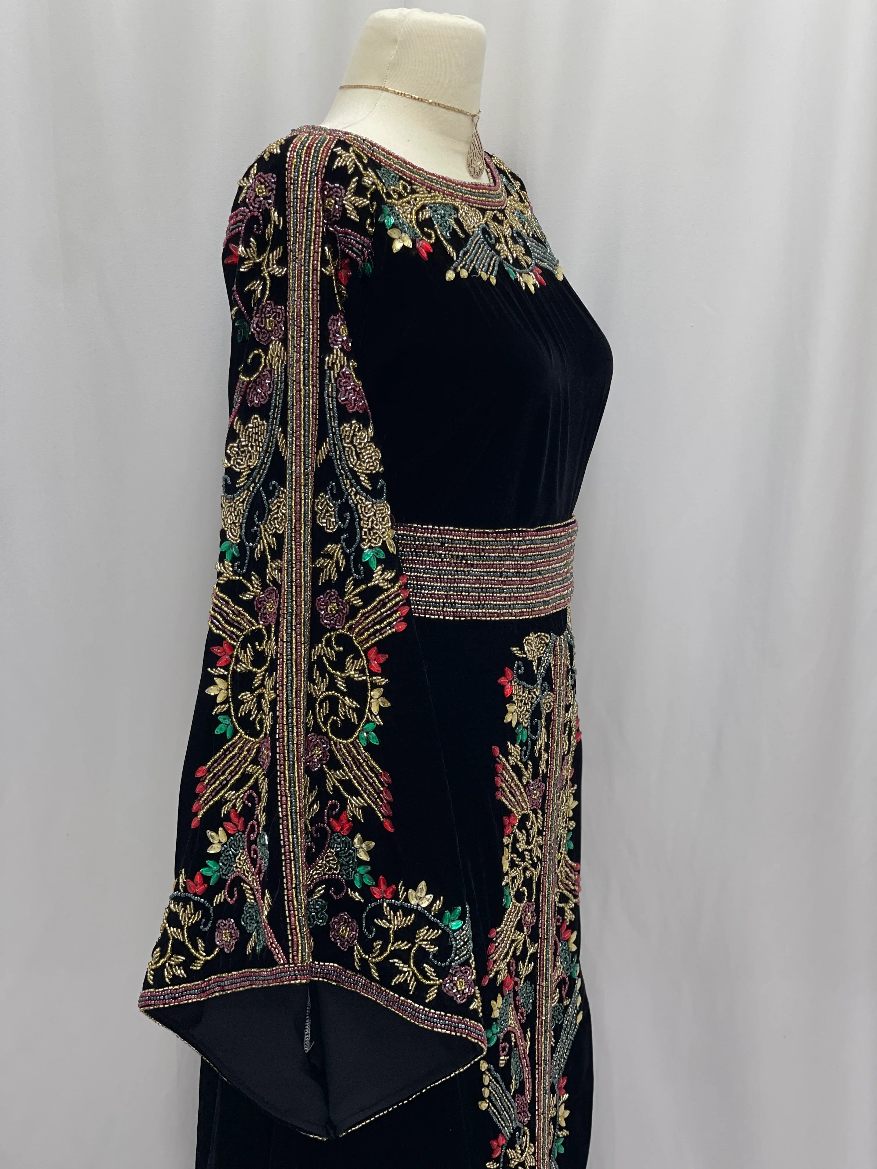 Sultana Beaded Velvet Thobe