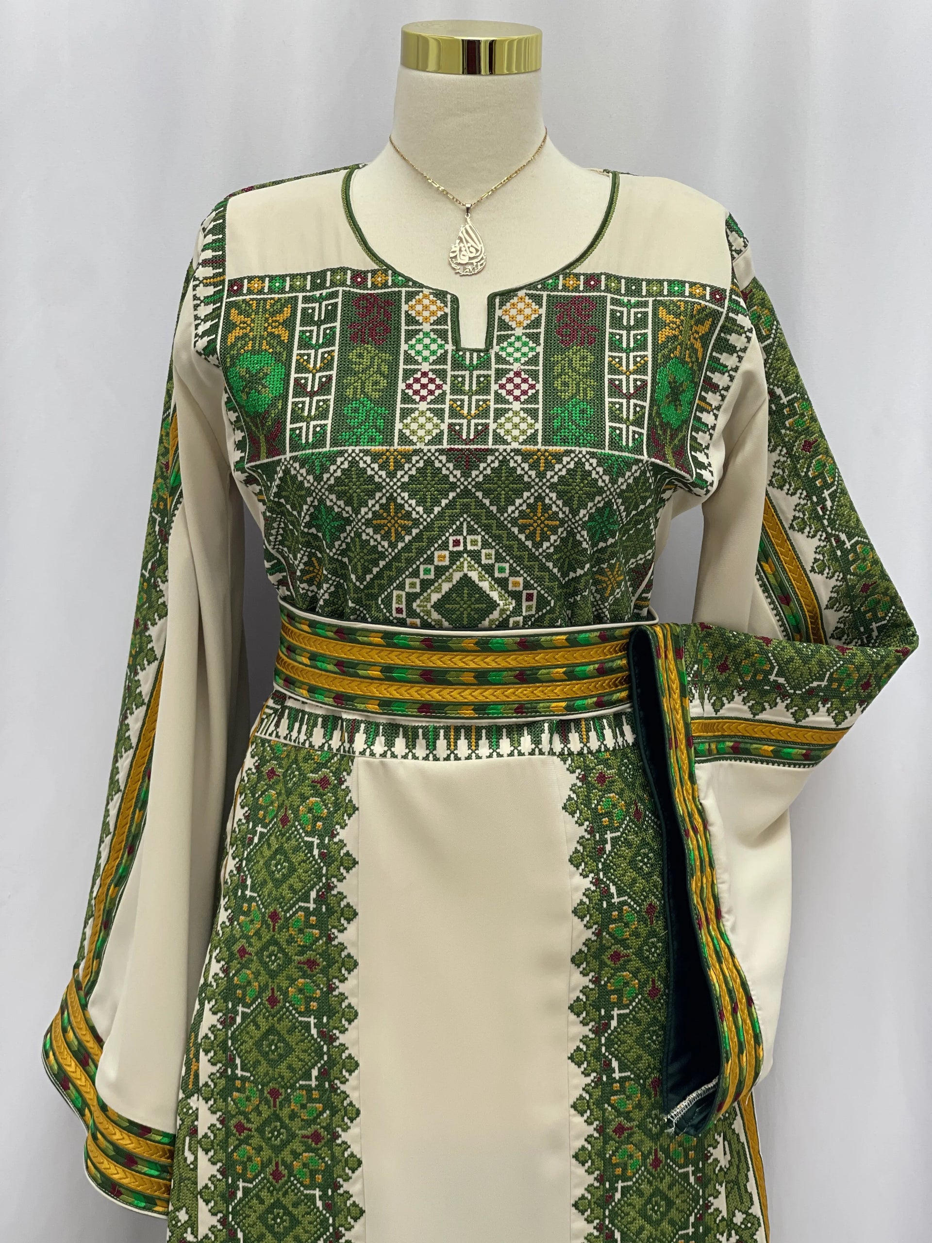 Shifaa Embroidered Palestinian Thobe Elegant Cultural Dress - Palestinian Elegance Shifaa Embroidered Palestinian Thobe Elegant Cultural Dress - Palestinian Elegance