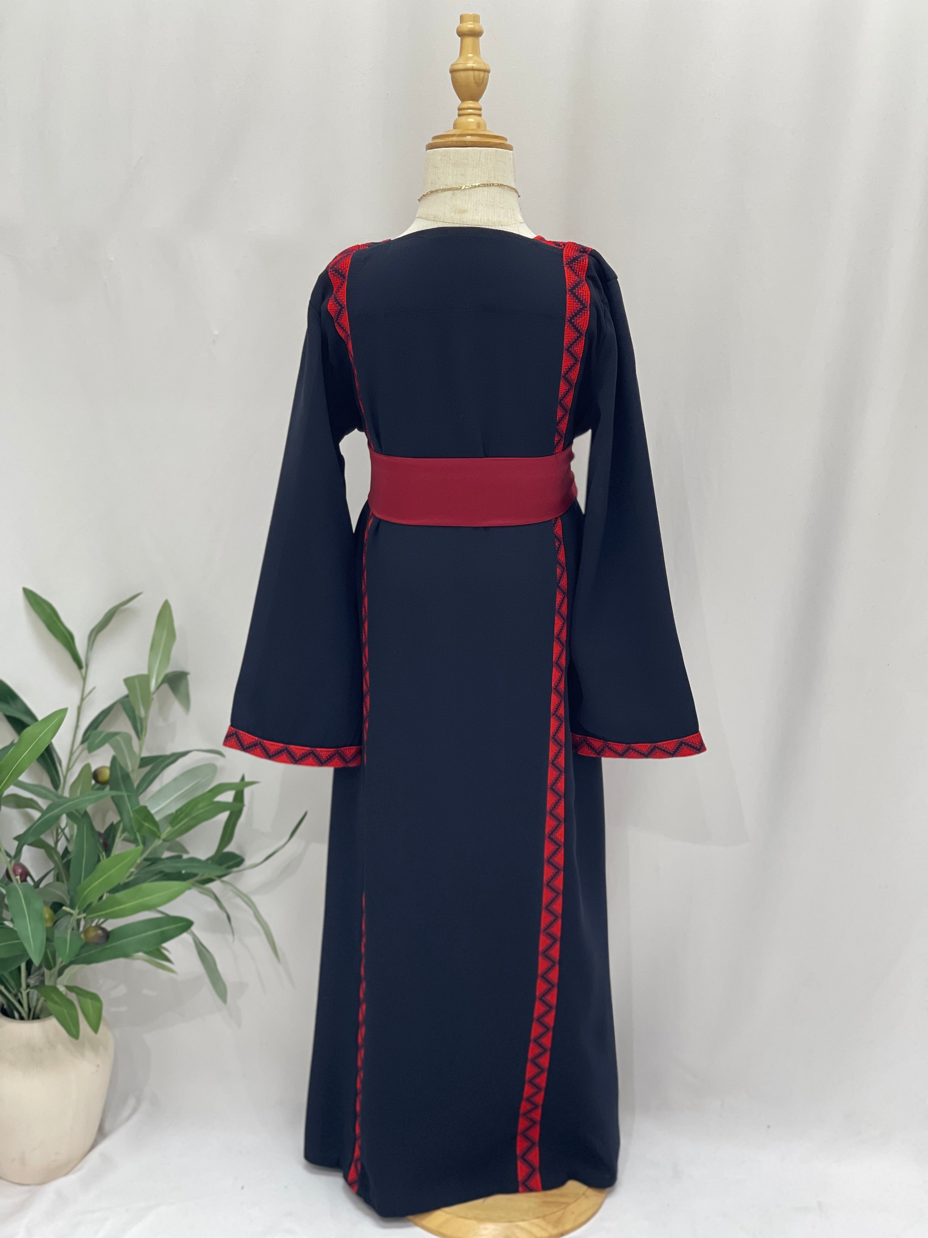 Soft Heritage Embroidered Girls Thobe