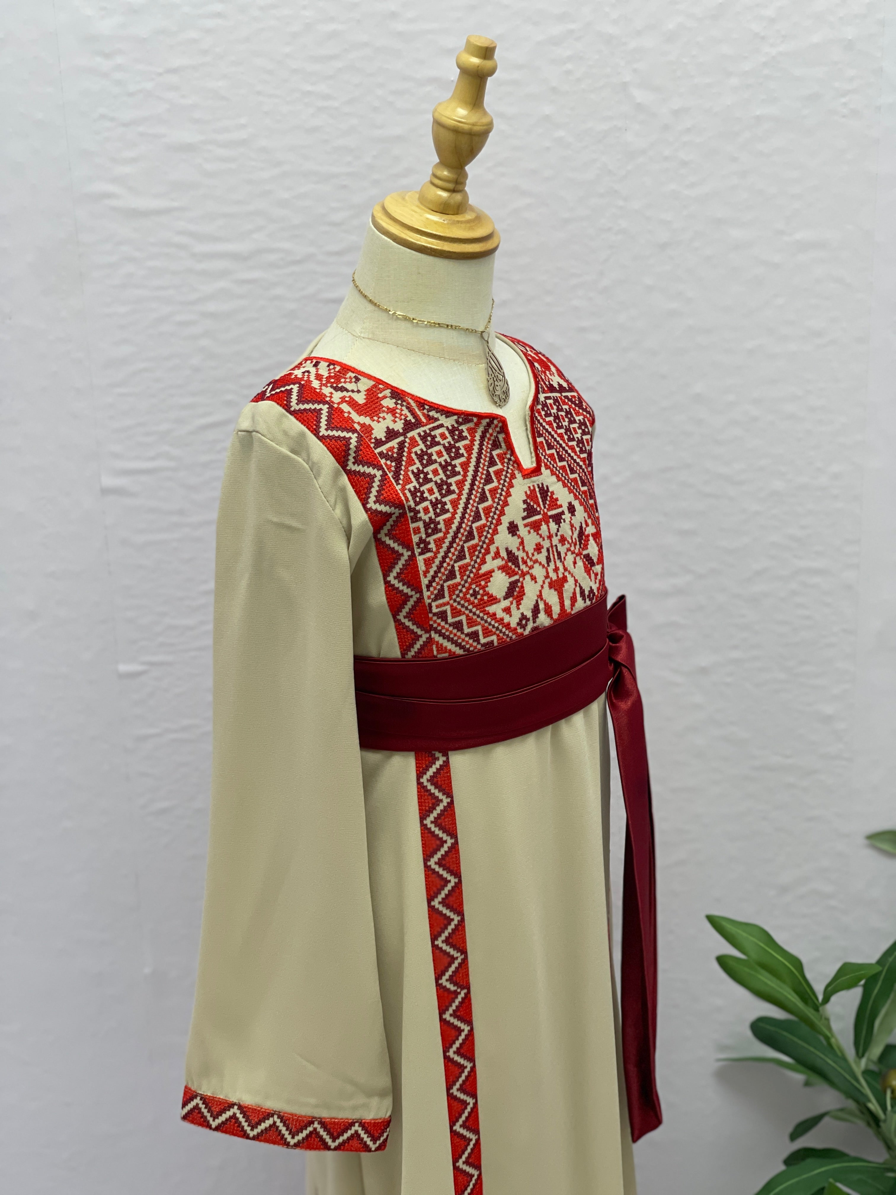 Soft Heritage Embroidered Girls Thobe