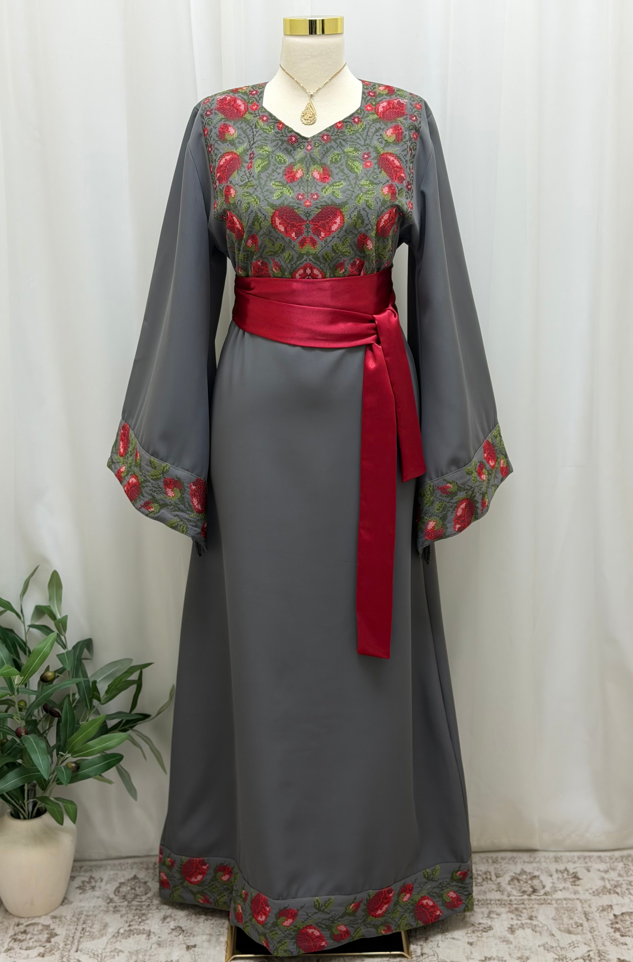 Thobe Layali Al Warad